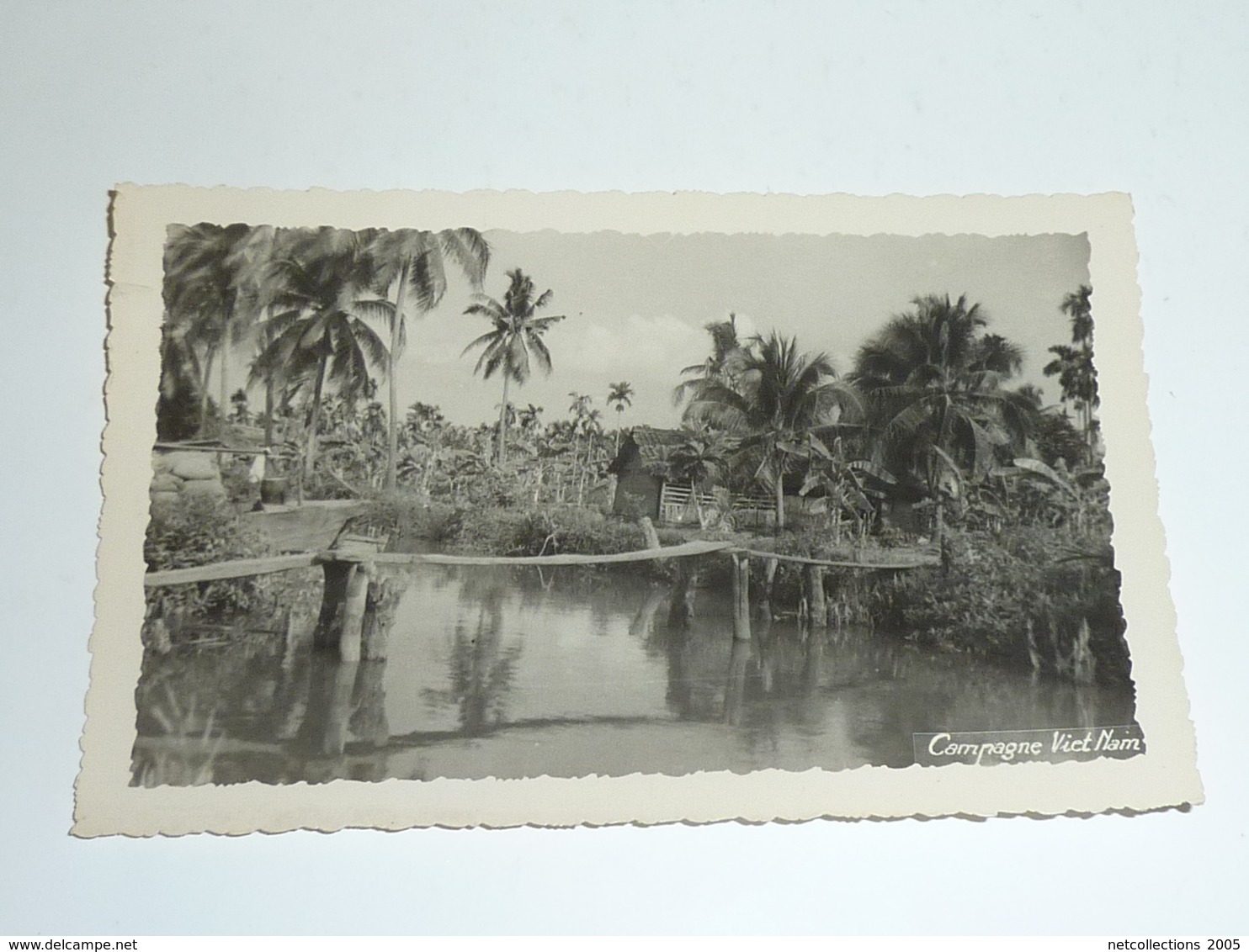 VIETNAM - SAIGON SUPERBE Ensemble de 18 cartes, photos - le port bateaux de commerce jardin centre ville...- ASIE (AC)