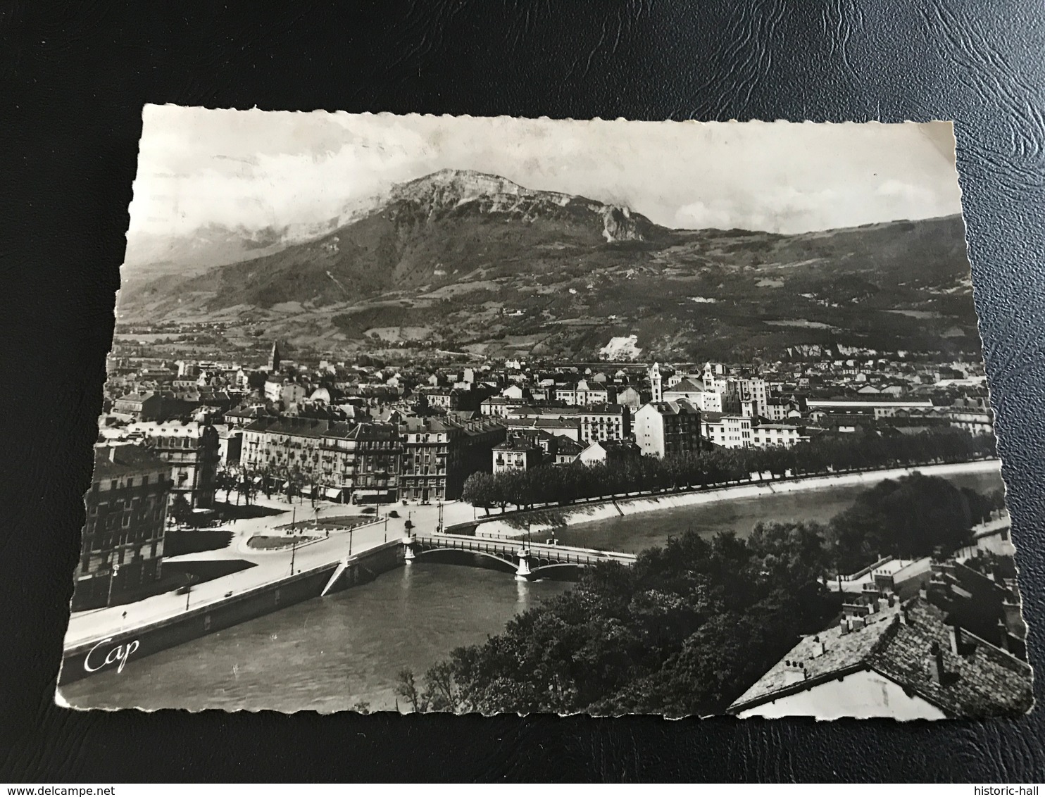 216 - GRENOBLE Vue Generale Et Le Moucherotte - 1938 Timbrée - Grenoble