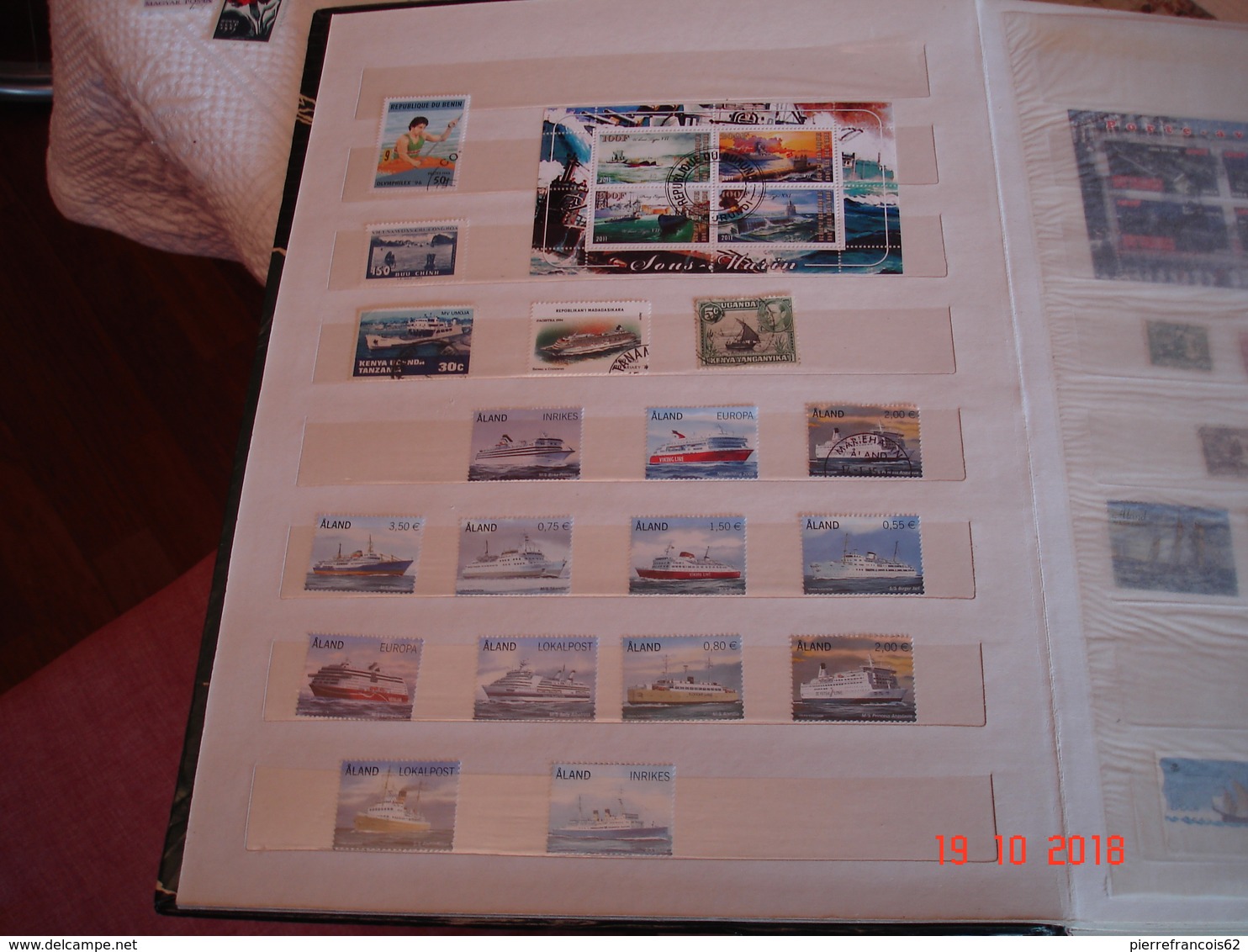 ALBUM CONTENANT COLLECTION DE TIMBRES SUR LES BATEAUX DU MONDE - Collections (en Albums)