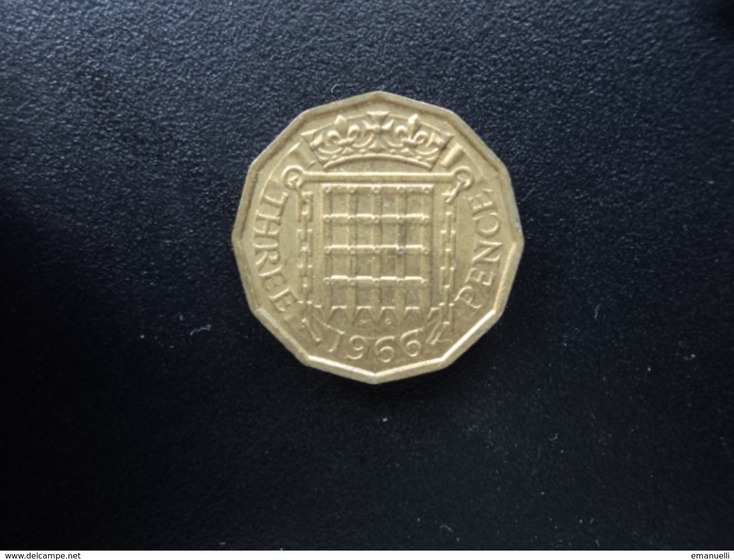 ROYAUME UNI : 3 PENCE   1966    KM 900     SUP - F. 3 Pence