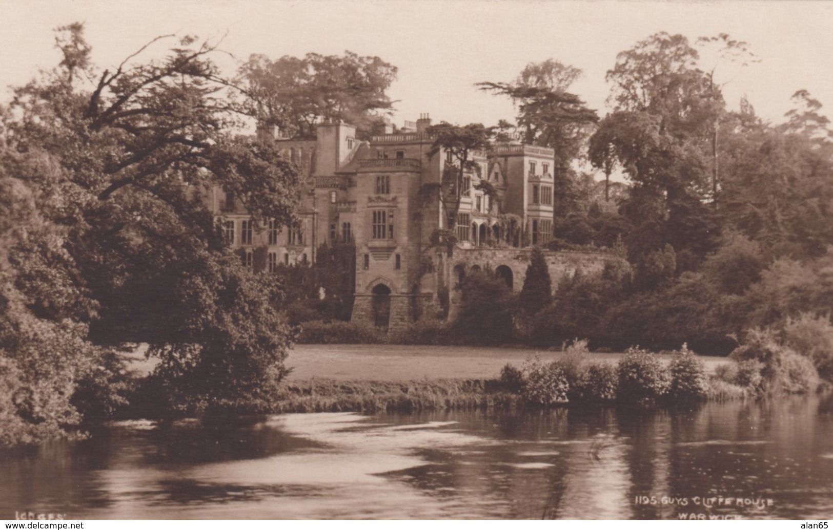 Warwick UK, Guys Cliffehouse Judges Photo #1105 C1900s/10s Vintage Postcard - Warwick