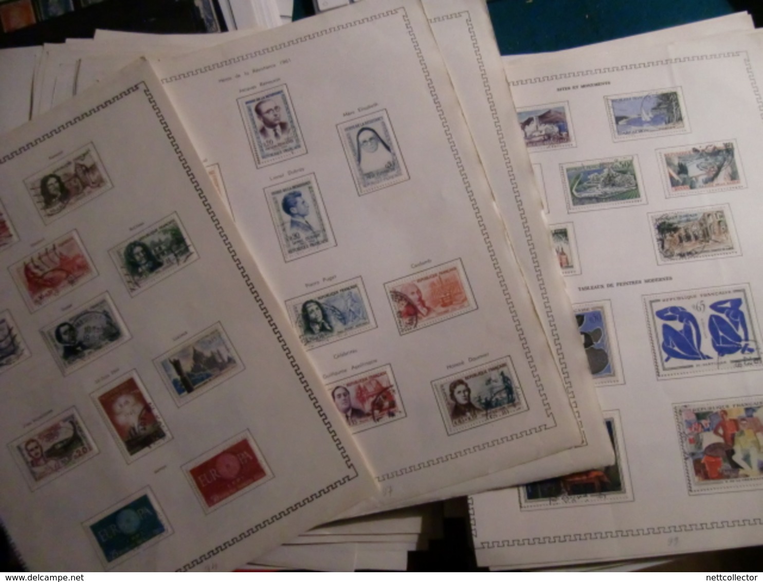 FRANCE TB COLLECTION + 4000 TIMBRES CLASSIQUES & SEMI MODERNES NEUFS et OBLITERES / + 200 FEUILLES  A SAISIR