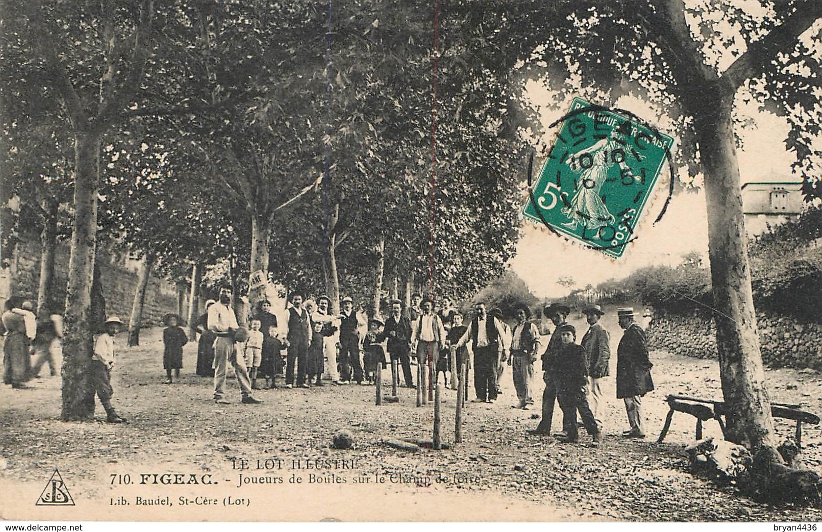 46 - FIGEAC - JOUEURS DE BOULES SUR LE CHAMP DE FOIRE - Figeac