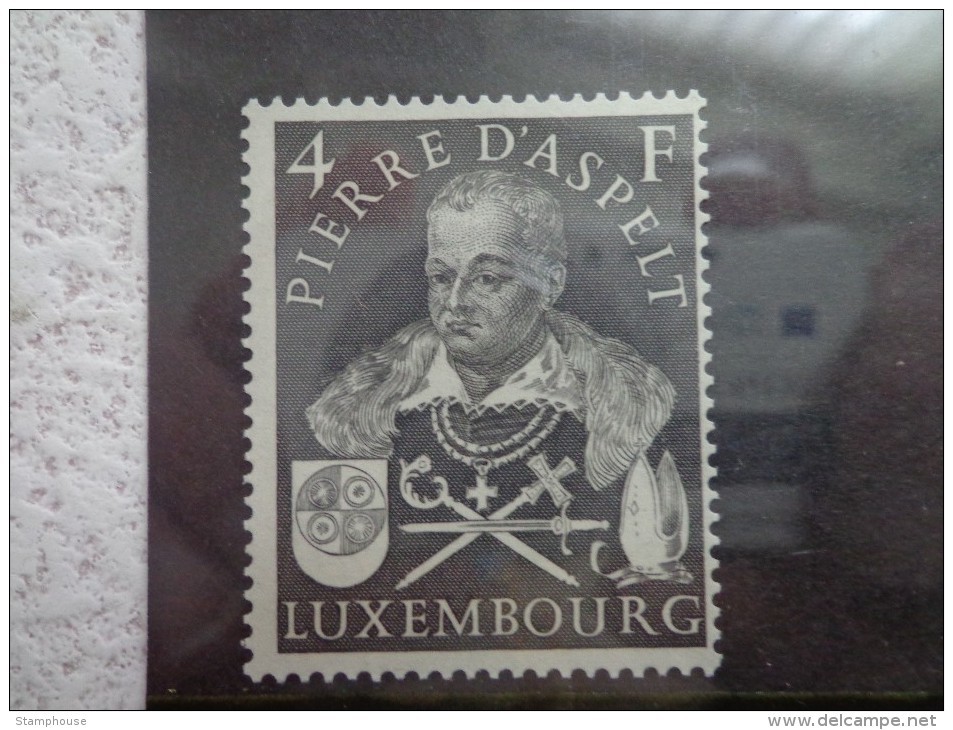 LUXEMBOURG- Luxemburg   516  MNH  1953 - Unused Stamps