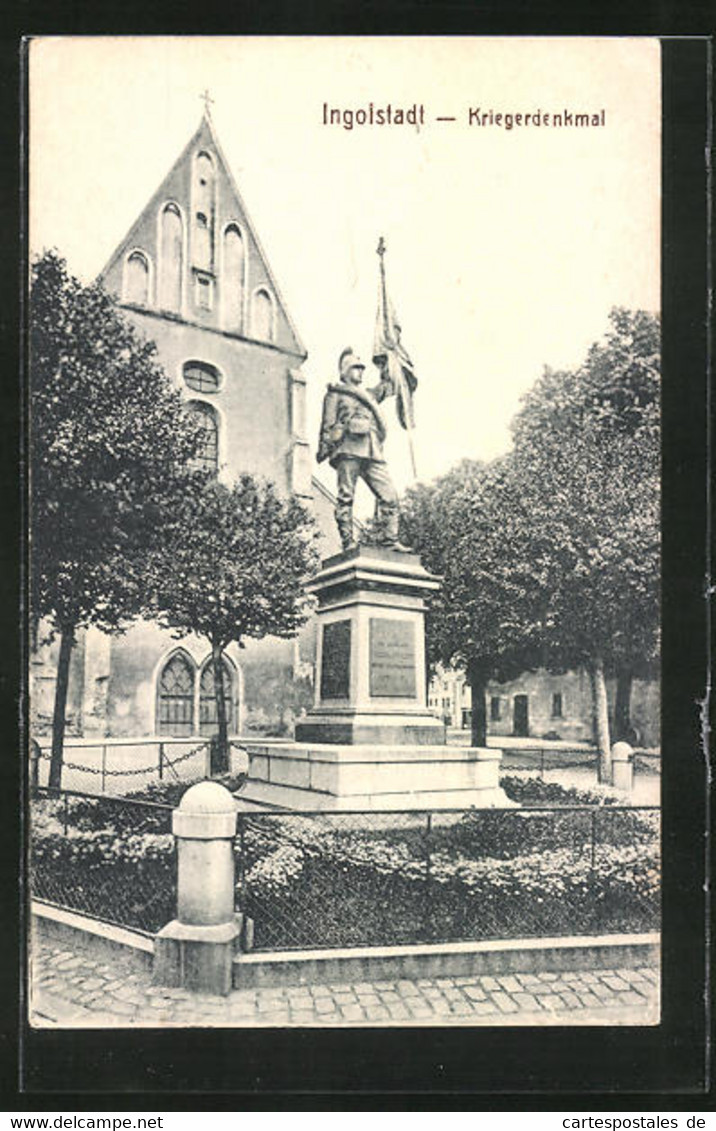 AK Ingolstadt, Kriegerdenkmal, Soldat Mit Regimentsfahne - Ingolstadt