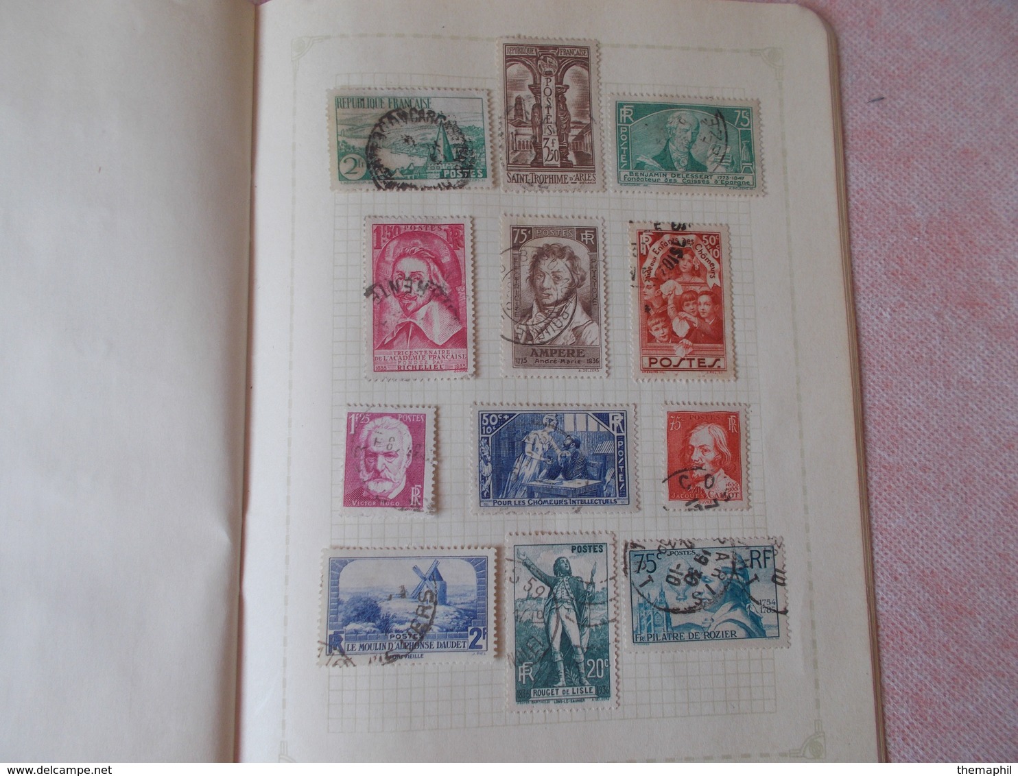 lot n° 258  FRANCE un bon lot d'obliteres 1 cahier d'écolier + 1 classeur     / no paypal