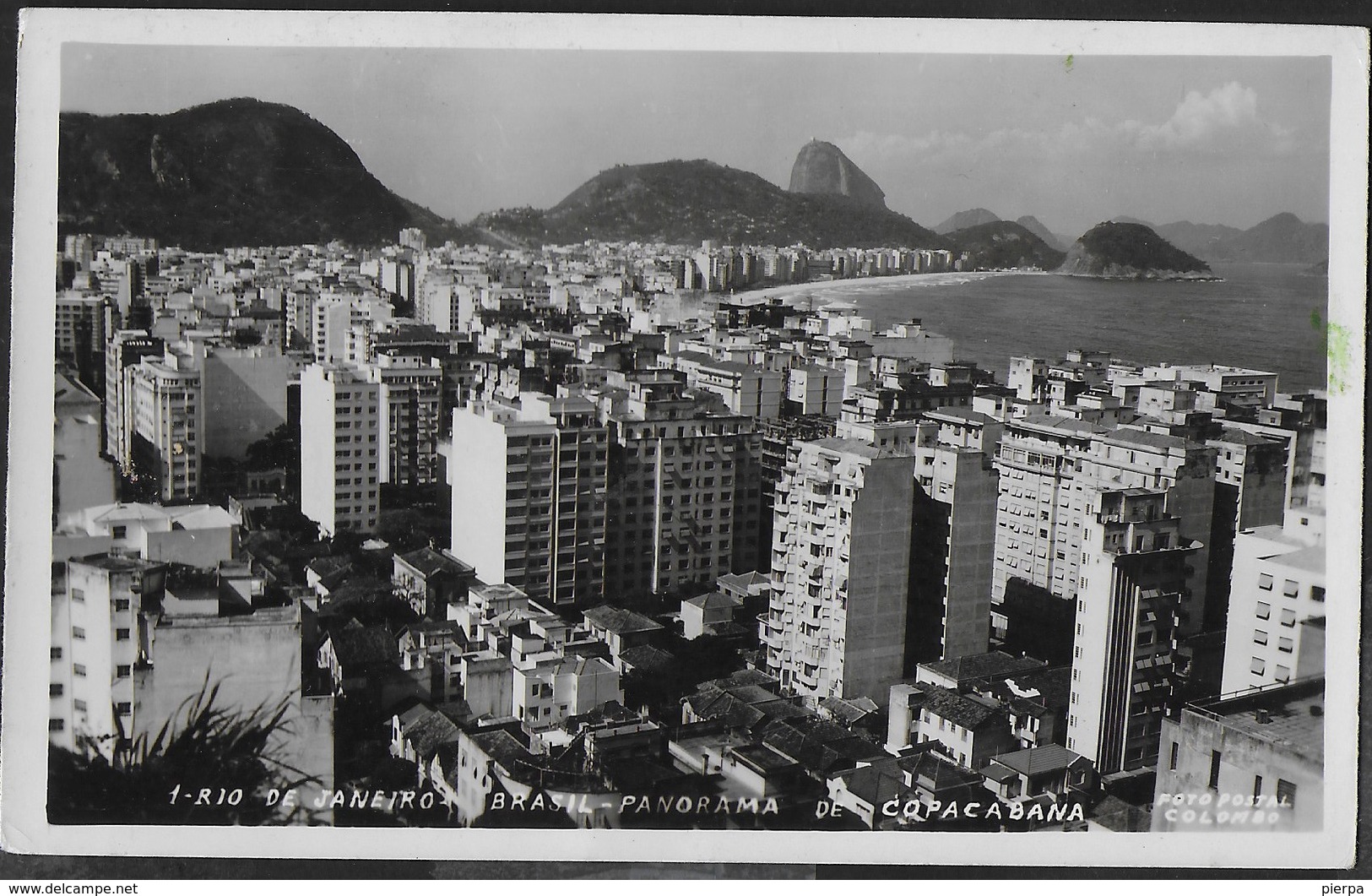 BRASILE - RIO DE JANEIRO - PANORAMA DI CAPOCABANA - FORMATO PICCOLO -VIAGGIATA 1955 FRANCOBOLLO  ASPORTATO - Rio De Janeiro