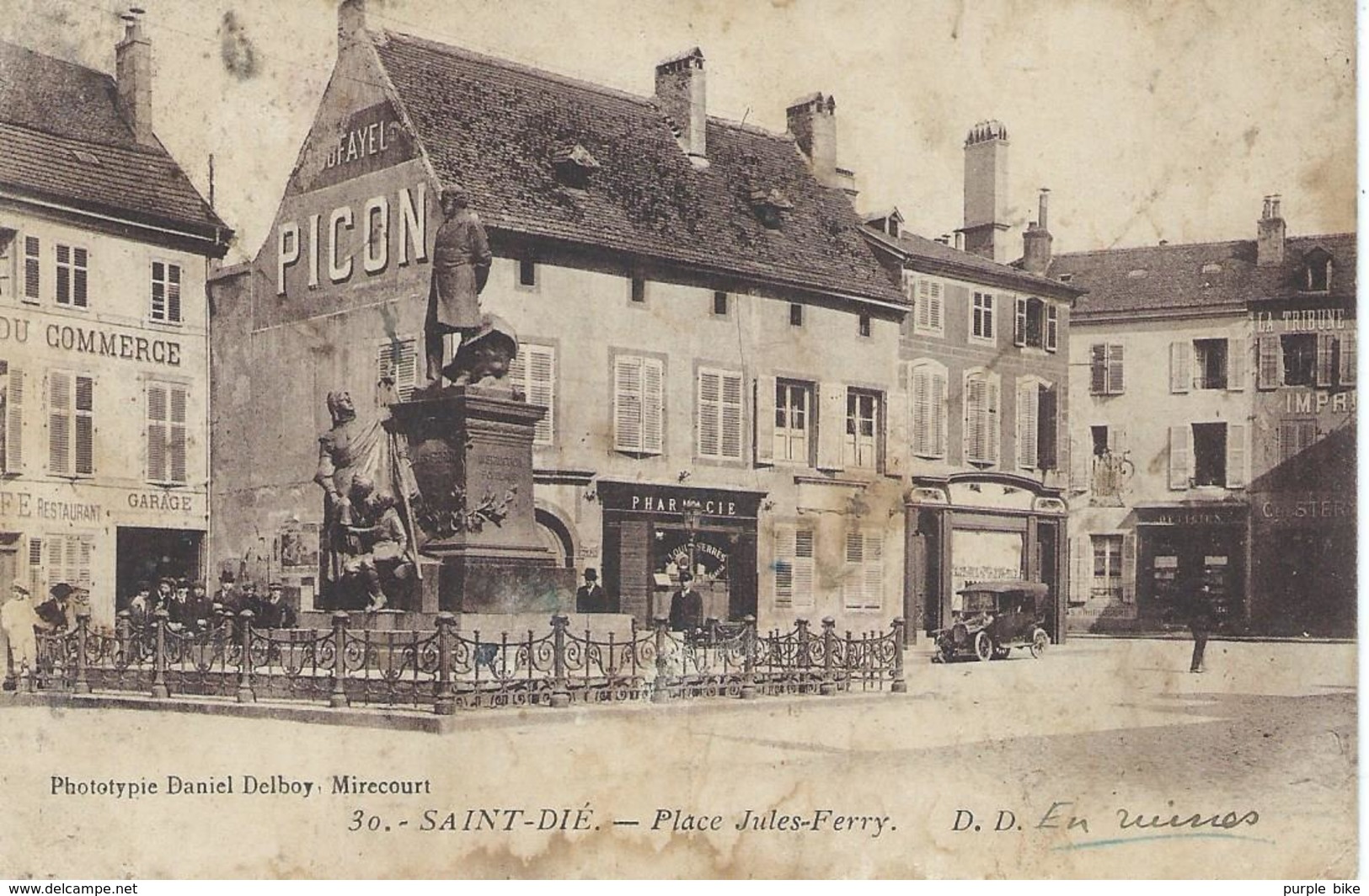 DPT 88 SAINT DIÉ Place Jules Ferry CPA Dans Son Jus, Soldée - Saint Die