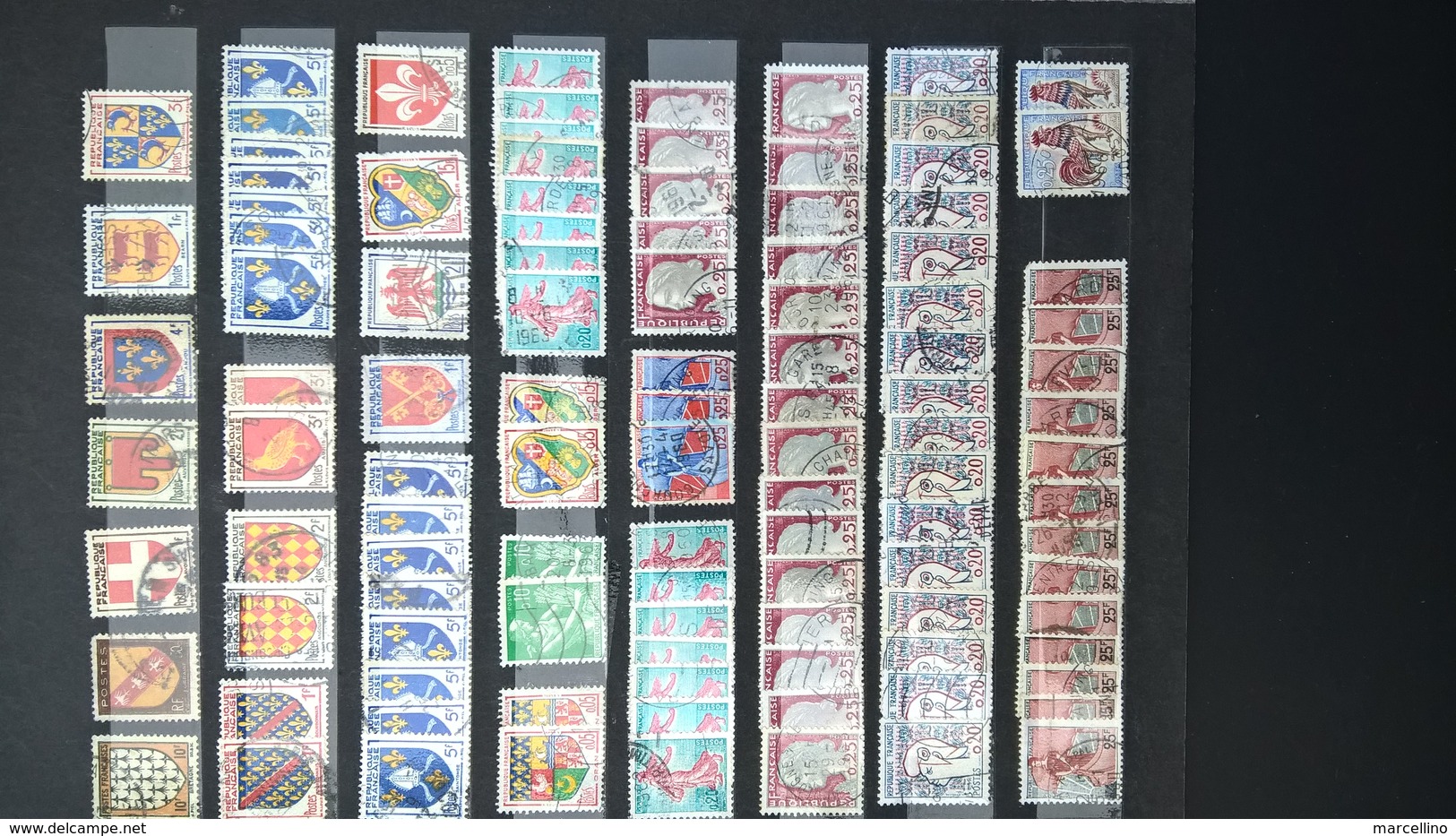 Lot de timbres France a étudier pour nuances et cachets.