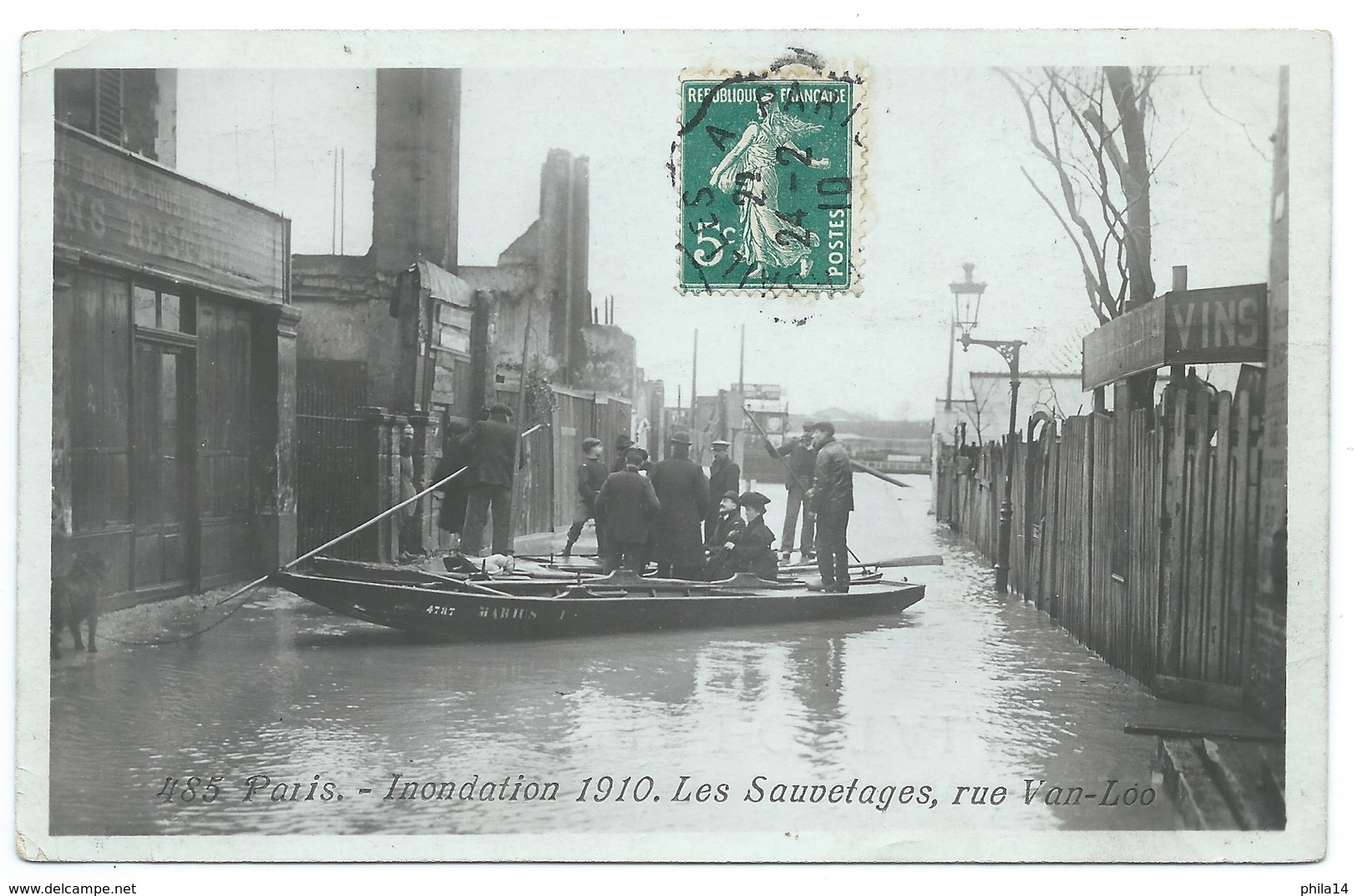 CPA INONDATIONS PARIS 1910 / RUE ST DOMINIQUE/ POUR SUGERES PUY D EDOME - Inondations