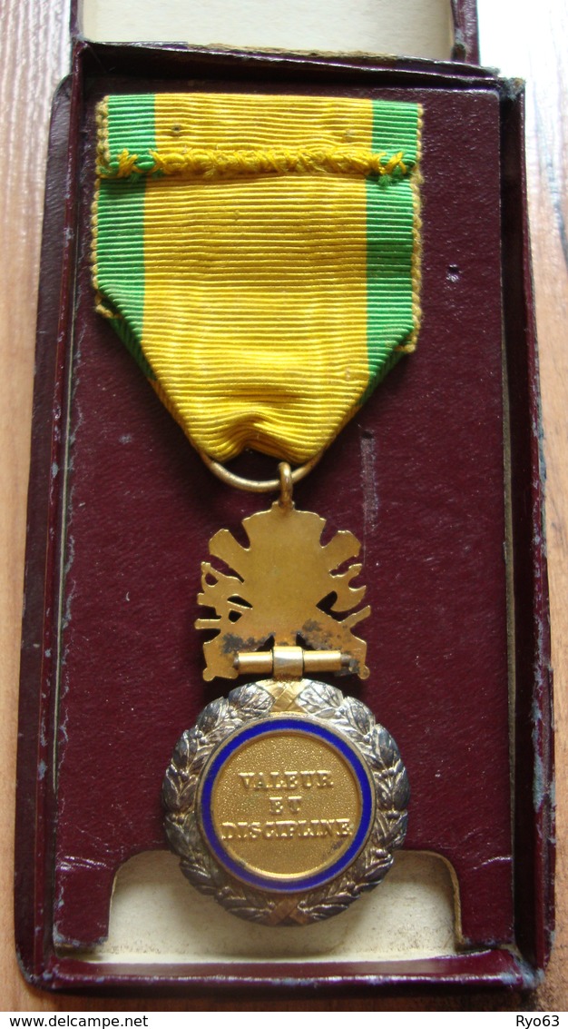 Médaille Valeur Et Discipline 1870 Dans Sa Boite - Before 1871