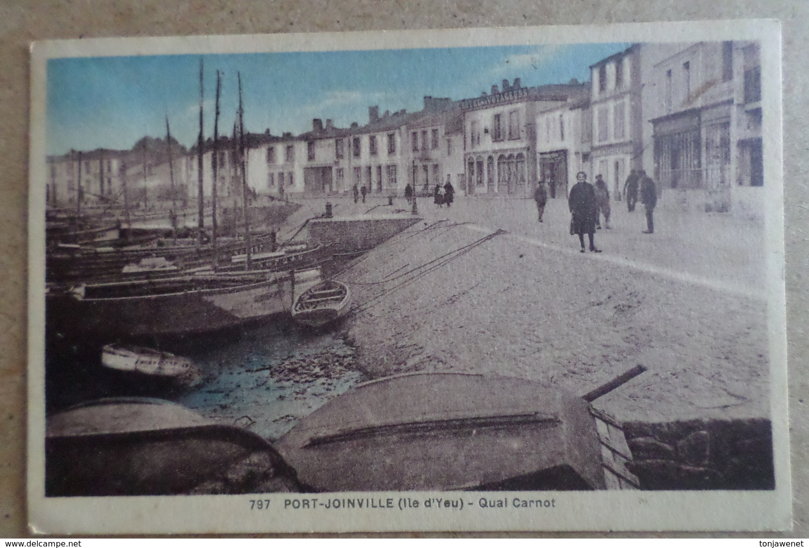 ILE D'YEU - PORT JOINVILLE - Quai Carnot ( 85 Vendée ) - Ile D'Yeu