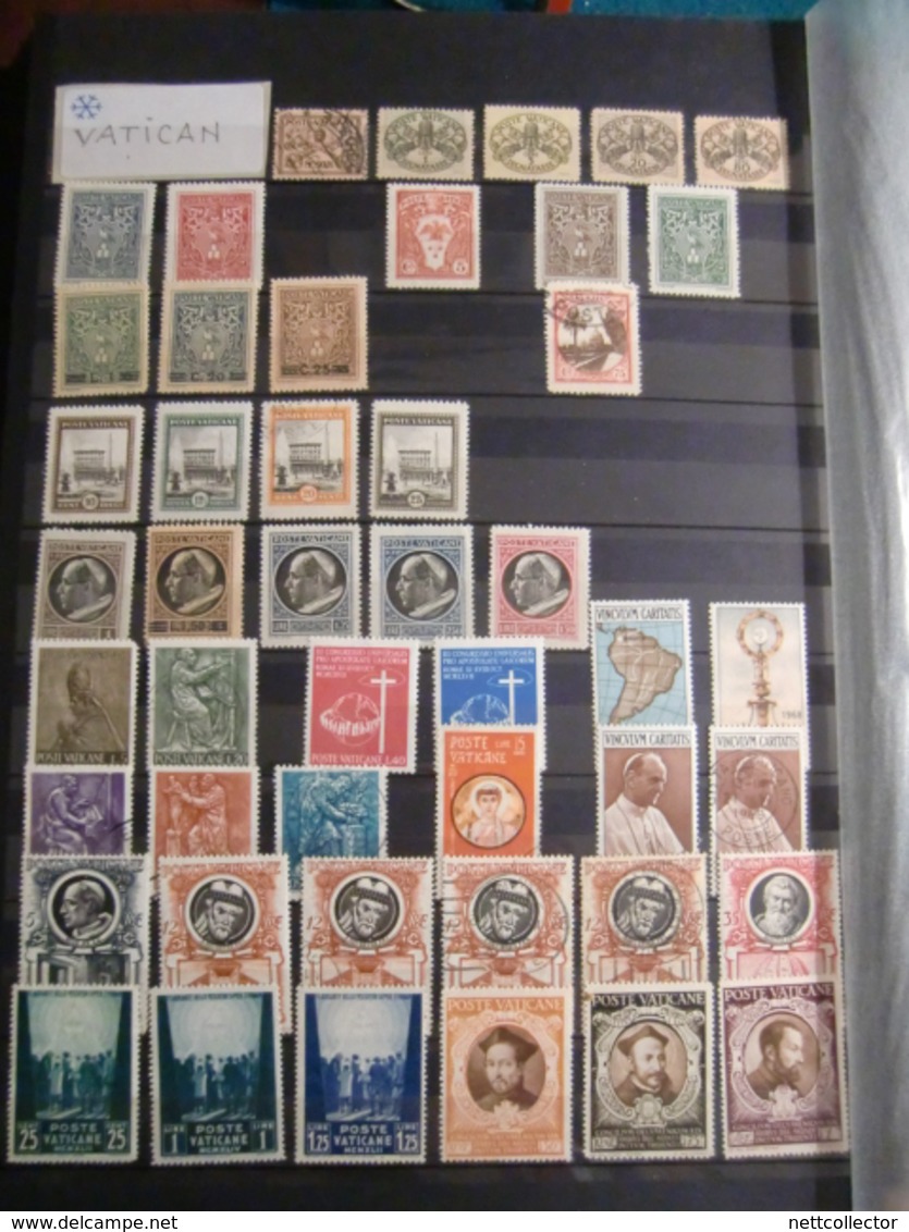 GROS CLASSEUR TIMBRES dont RARES de SARRE / ATTENTE de RANGEMENT D'UN BON COLLECTIONNEUR/+ 1700 timbres A VOIR!!!