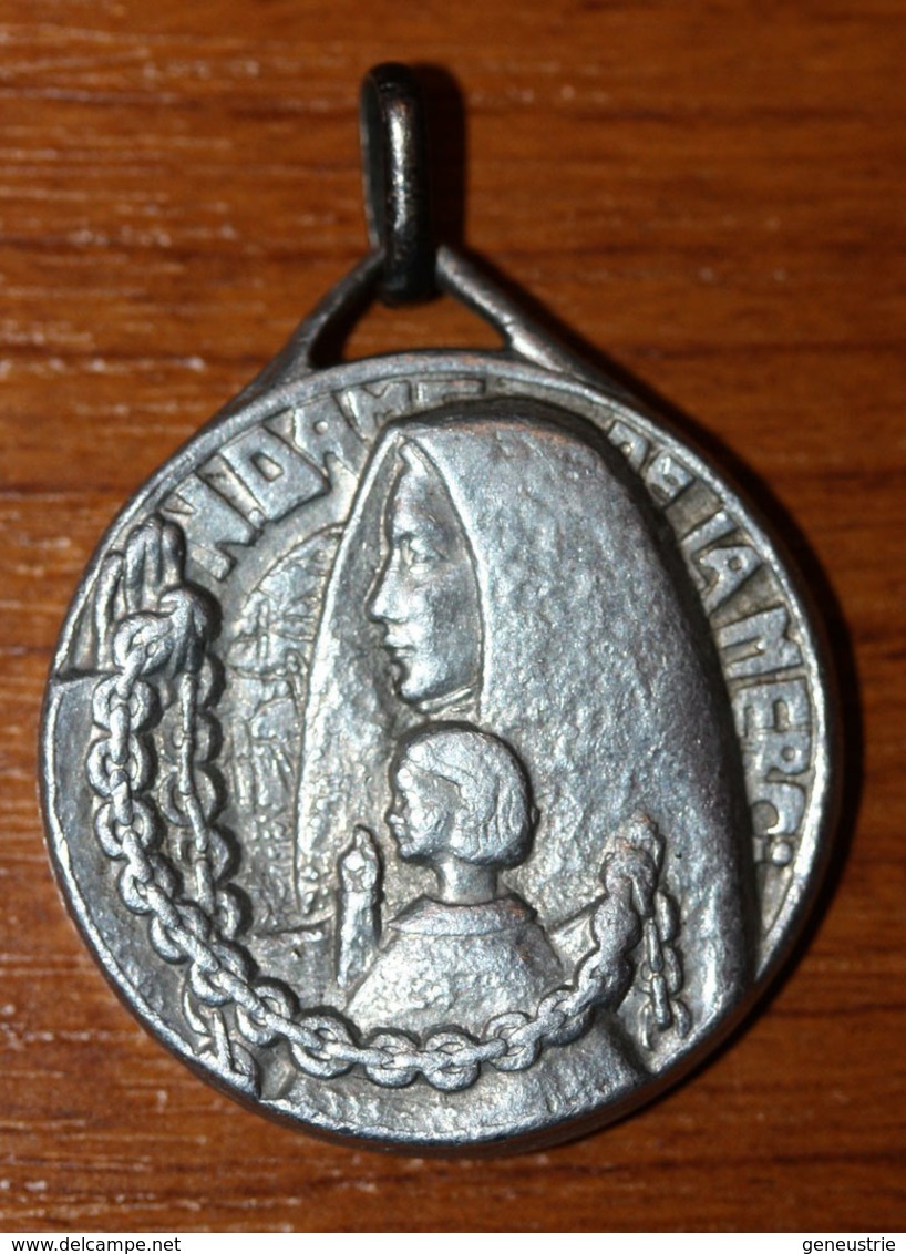 WW1 Pendentif Médaille De Poilu "Notre-Dame De La Merci / Aumonerie Des Prisonniers De Guerre" Religious Medal WWI - 1914-18