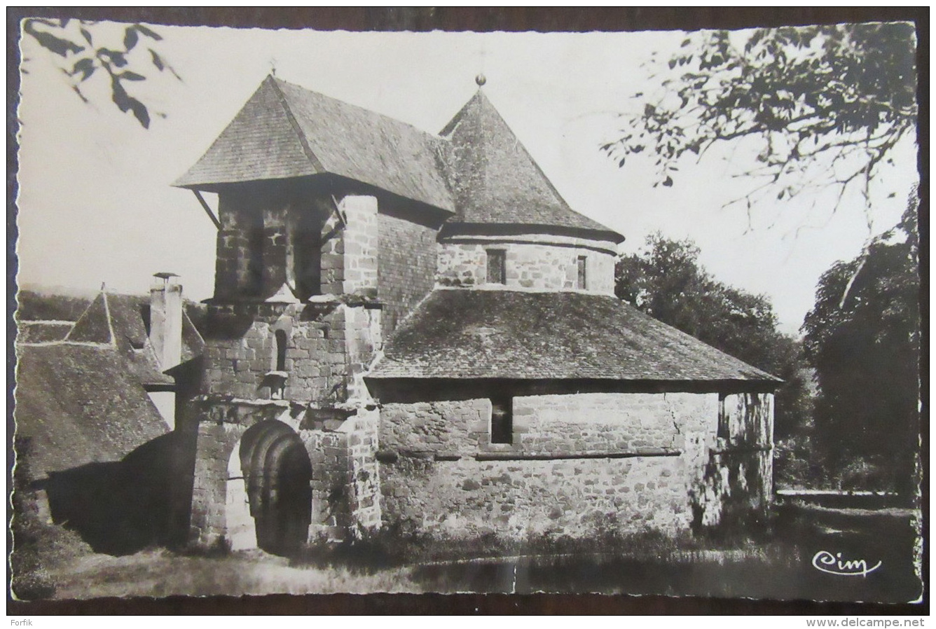 Juillac (Corrèze) - Eglise Du XIVe Siècle - Carte Photo Circulée En 1956 - Juillac