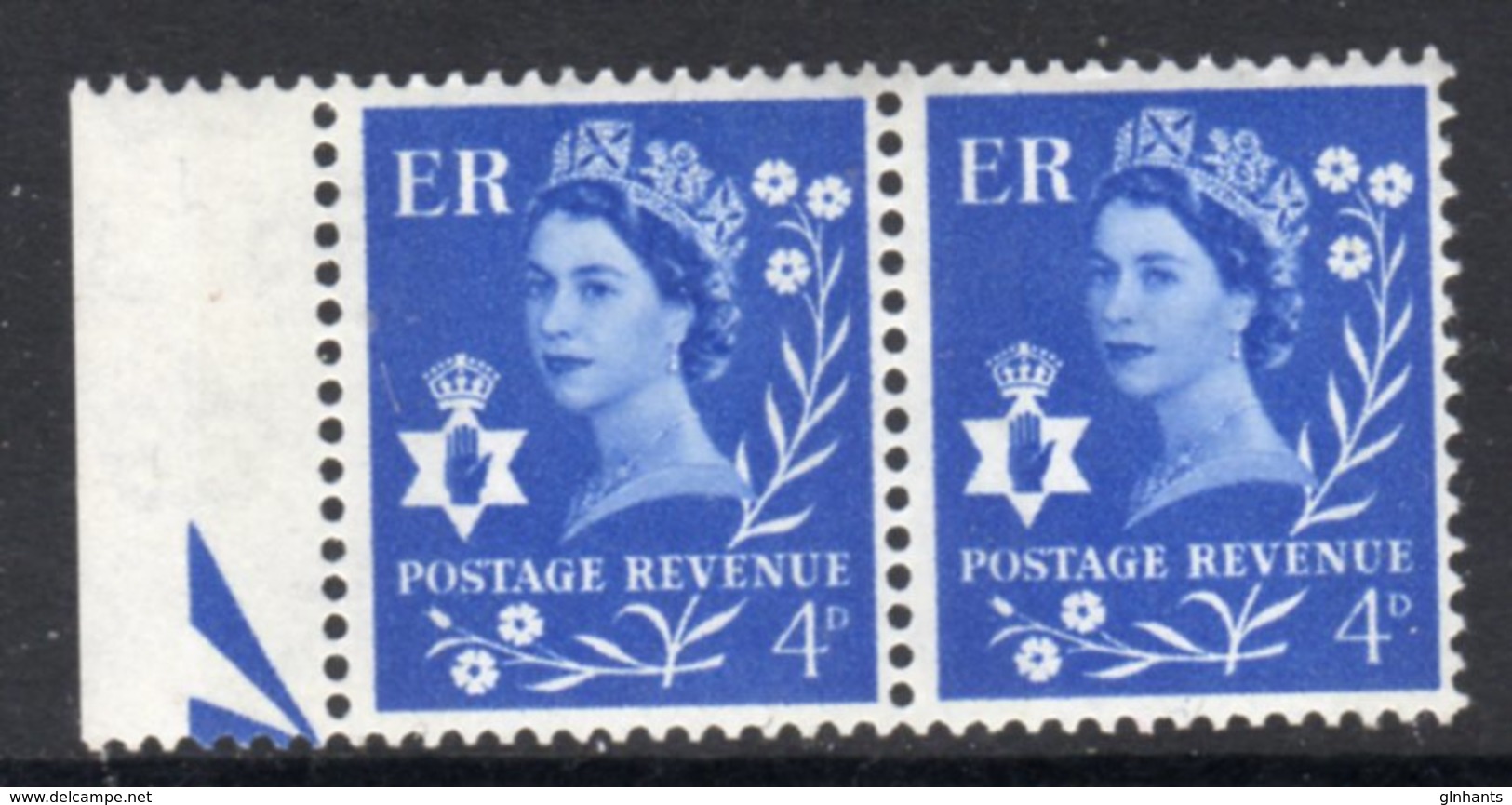 NORTHERN IRELAND GB - 1967 DEFINITIVE 4d STAMP IN HORIZONTAL MARG PAIR WITH 2 PHOSPHOR BANDS SG NI2p X 2 FINE MNH ** - Northern Ireland