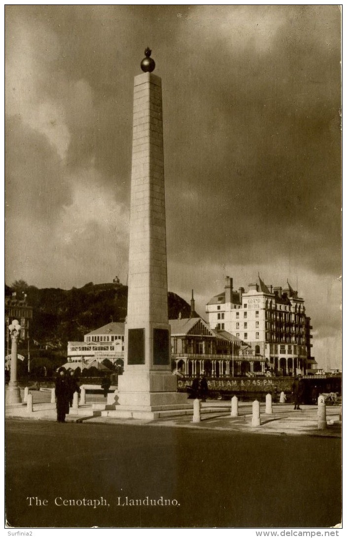 CAERNARFONSHIRE - LLANDUDNO - THE CENOTAPH RP Gwy346 - Caernarvonshire