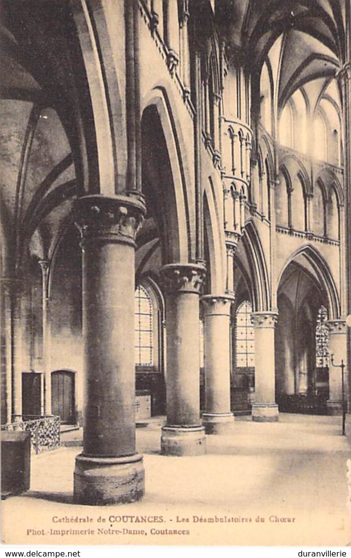 50 - Coutances - La Cathédrale - Le Deambulatoire Du Choeur - Coutances