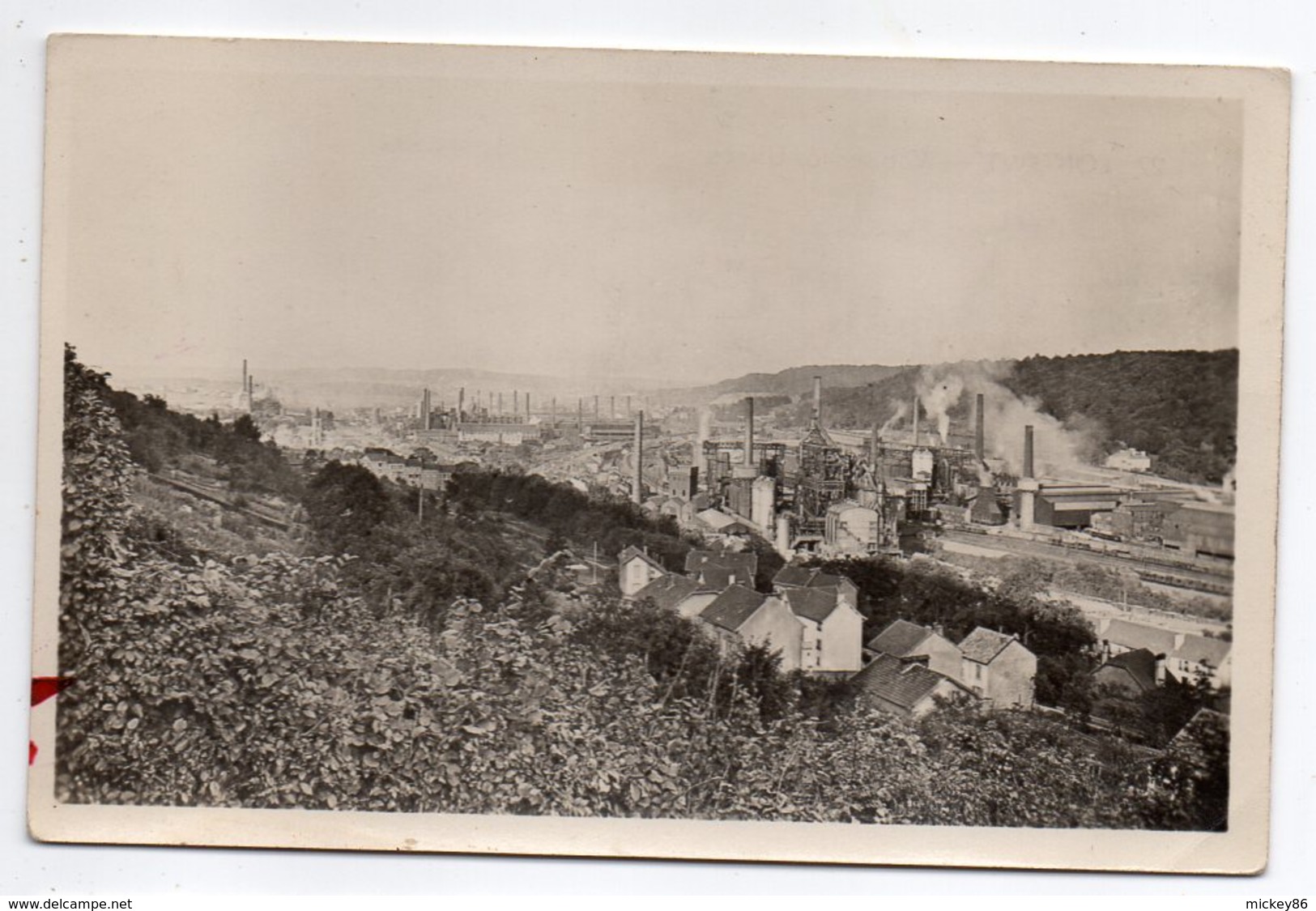 LONGWY -- Vue Sur Les Usines   -- Pas Très Courante --.......... à Saisir - Longwy