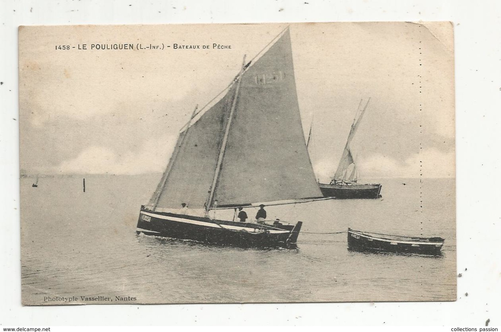 Cp, Bateaux De Pêche ,44 , LE POULIGUEN ,vierge - Fishing Boats