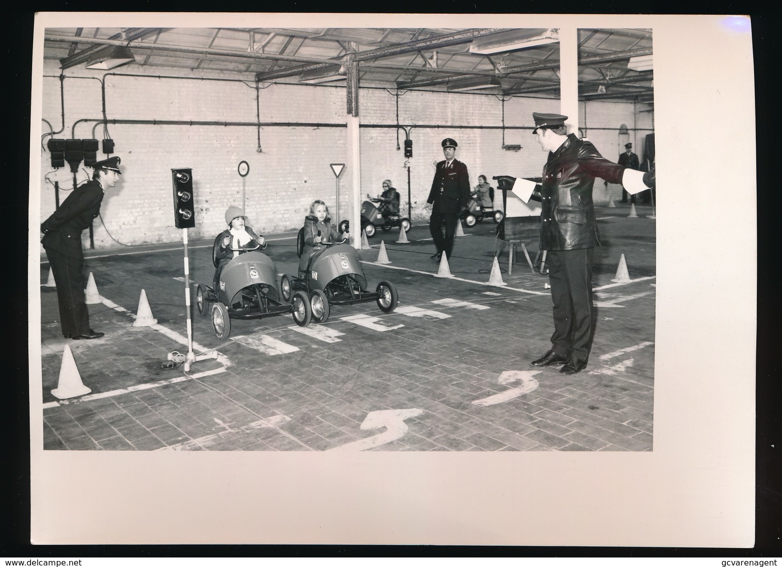 GAVERE  FOTO 18 X 13 CM - VERKEERSPARK GEOPEND    1973 - Gavere