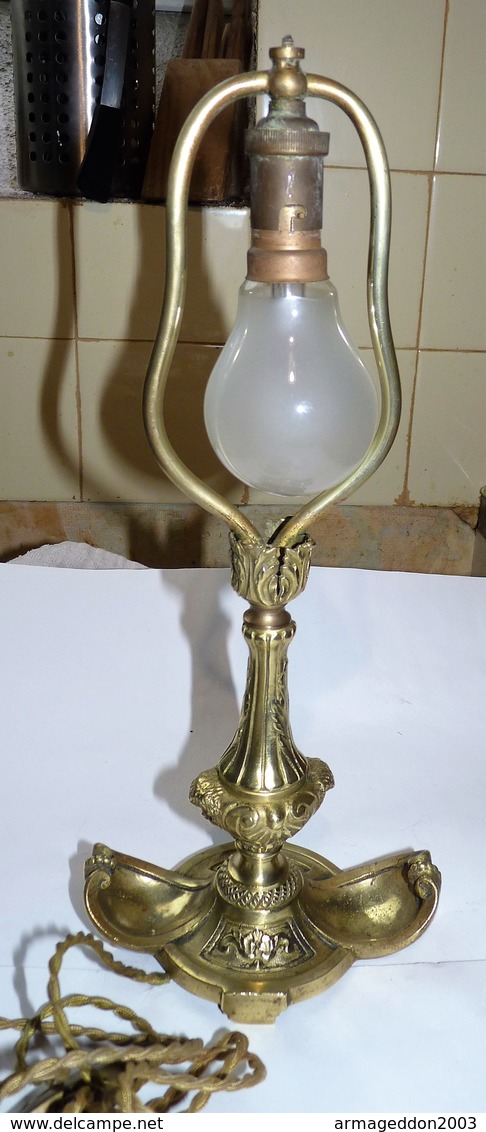 RARE LAMPE RENAISSANCE EN BRONZE CISELÉ TETES FILLETTE PIED BATEAU FONCTIONNE - Luminaires & Lustres