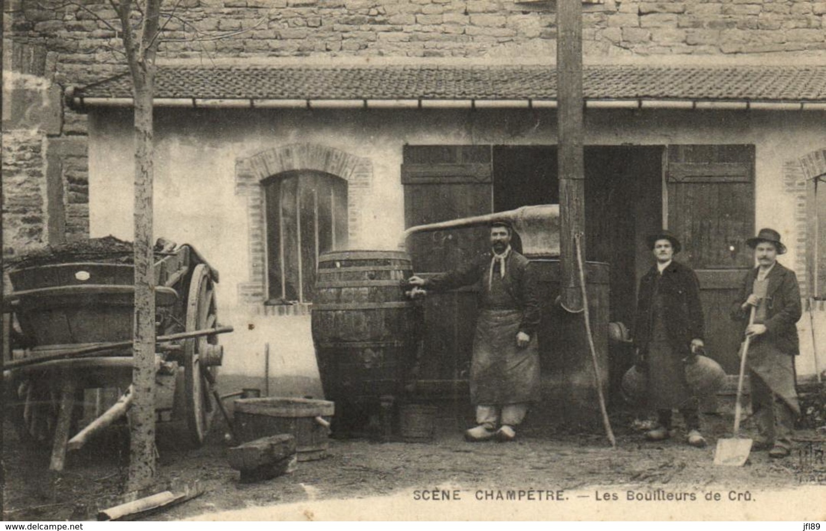 C 0903 - Scène Champêtre   Les Bouilleurs De Crû     Alcool  Tonneaux De Vin - Autres & Non Classés