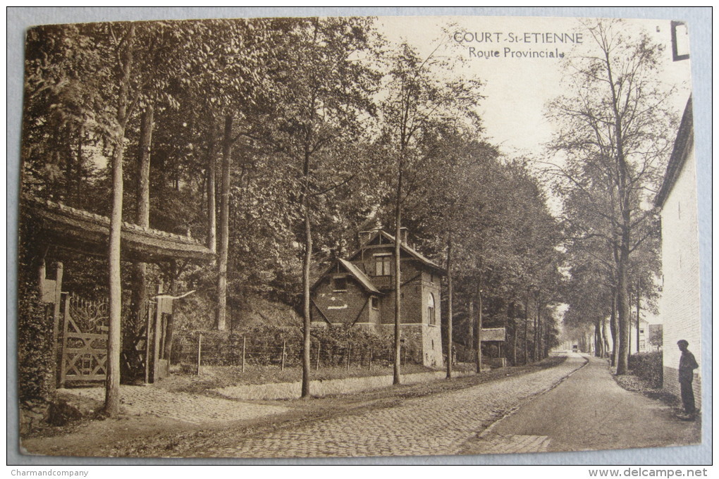 Court-St-Etienne, Route Provinciale, Circulée En 1929 - Court-Saint-Etienne
