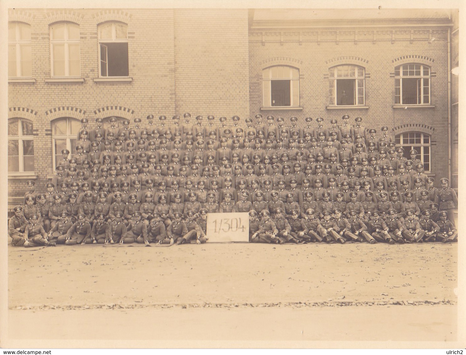 Foto Einheit Deutsche Soldaten - Kurs Schule - 1./304 - Foto Hertling, Plauen - 1941 - 23,5*18cm   (37151) - Krieg, Militär