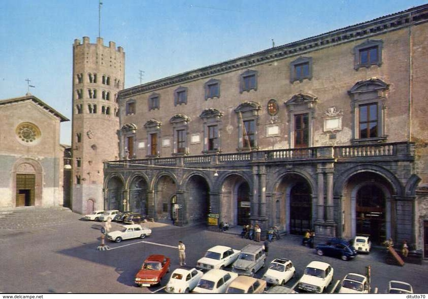 Orvieto - Palazzo Comunale E Chiesa Di S.andrea - Formato Grande Viaggiata – E 8 - Terni