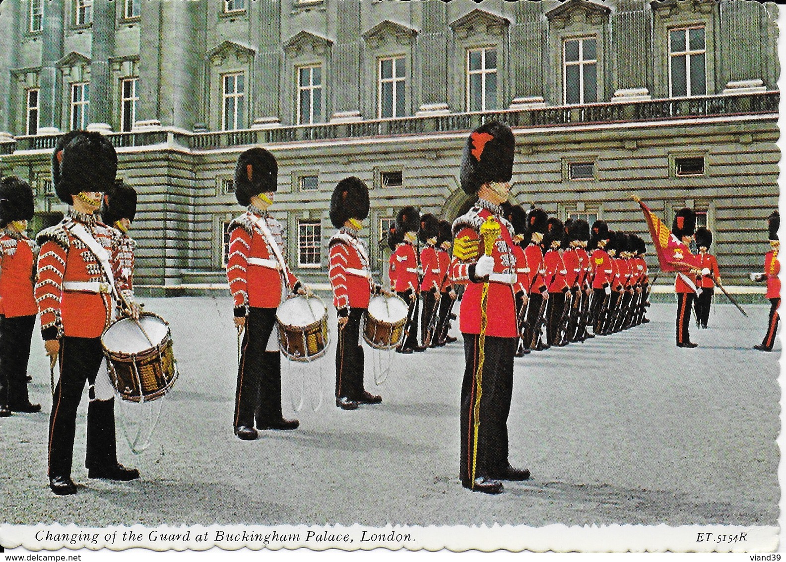 London : Changing Of The Guard At Buckingham Palace - Buckingham Palace