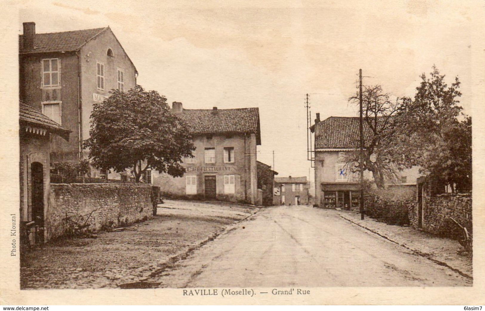 CPA - RAVILLE (57) - Aspect De La Mairie Et Du Café Et De La Grand'Rue Dans Les Années 30 - Otros & Sin Clasificación