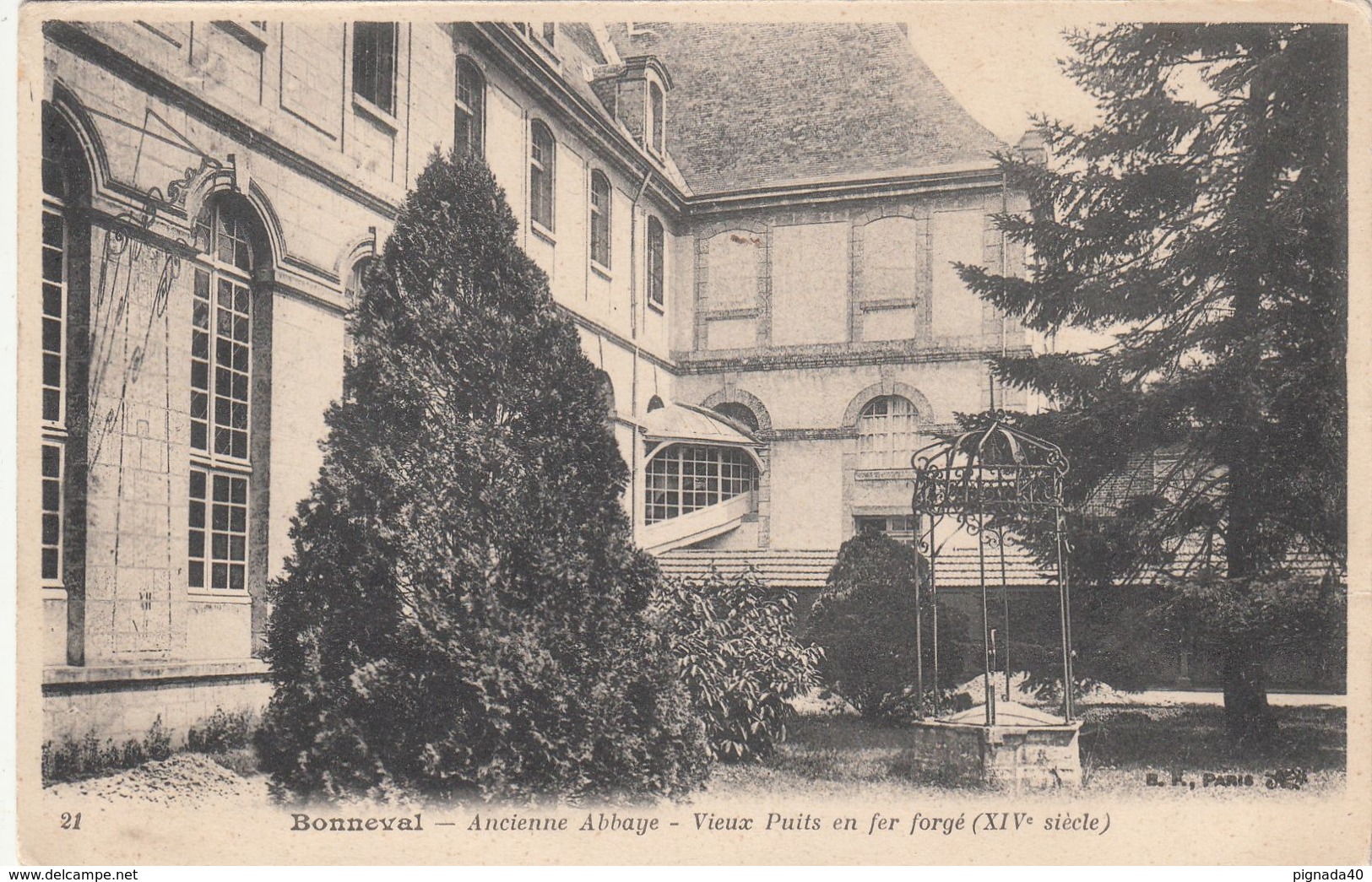 Cp , 28 , BONNEVAL , Ancienne Abbaye , Vieux Puits En Fer Forgé (XIVe S.) - Bonneval