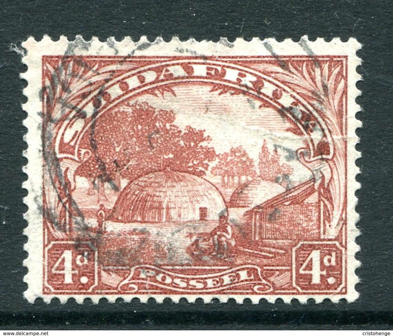 South Africa 1930-44 Pictorials - Typo Print - 4d A Native Kraal - Wmk. Inverted - Used (SG 46aw) - Unused Stamps