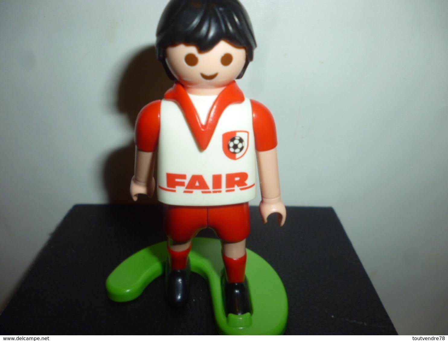 DG053 - Figurine Footballeur Maillot Blanc N°13 / Playmobil - Playmobil