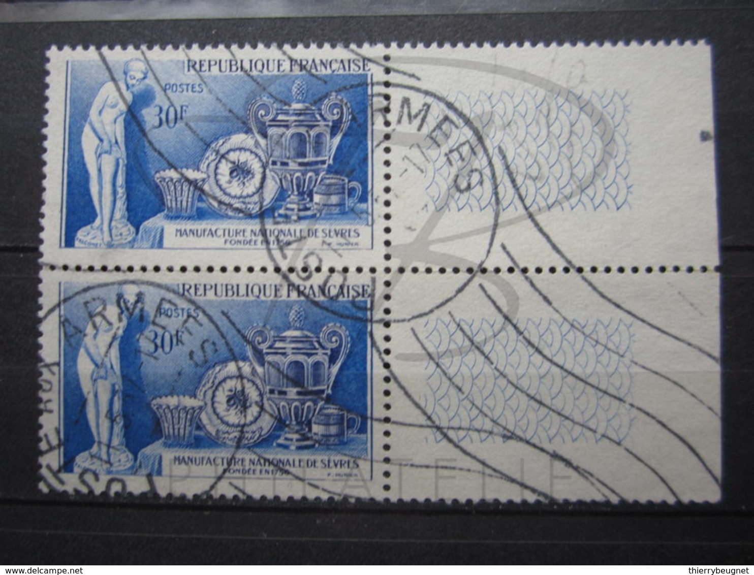 VEND BEAUX TIMBRES DE FRANCE N° 1094 EN PAIRE + BDF , CACHET " POSTE AUX ARMEES " !!! - Used Stamps