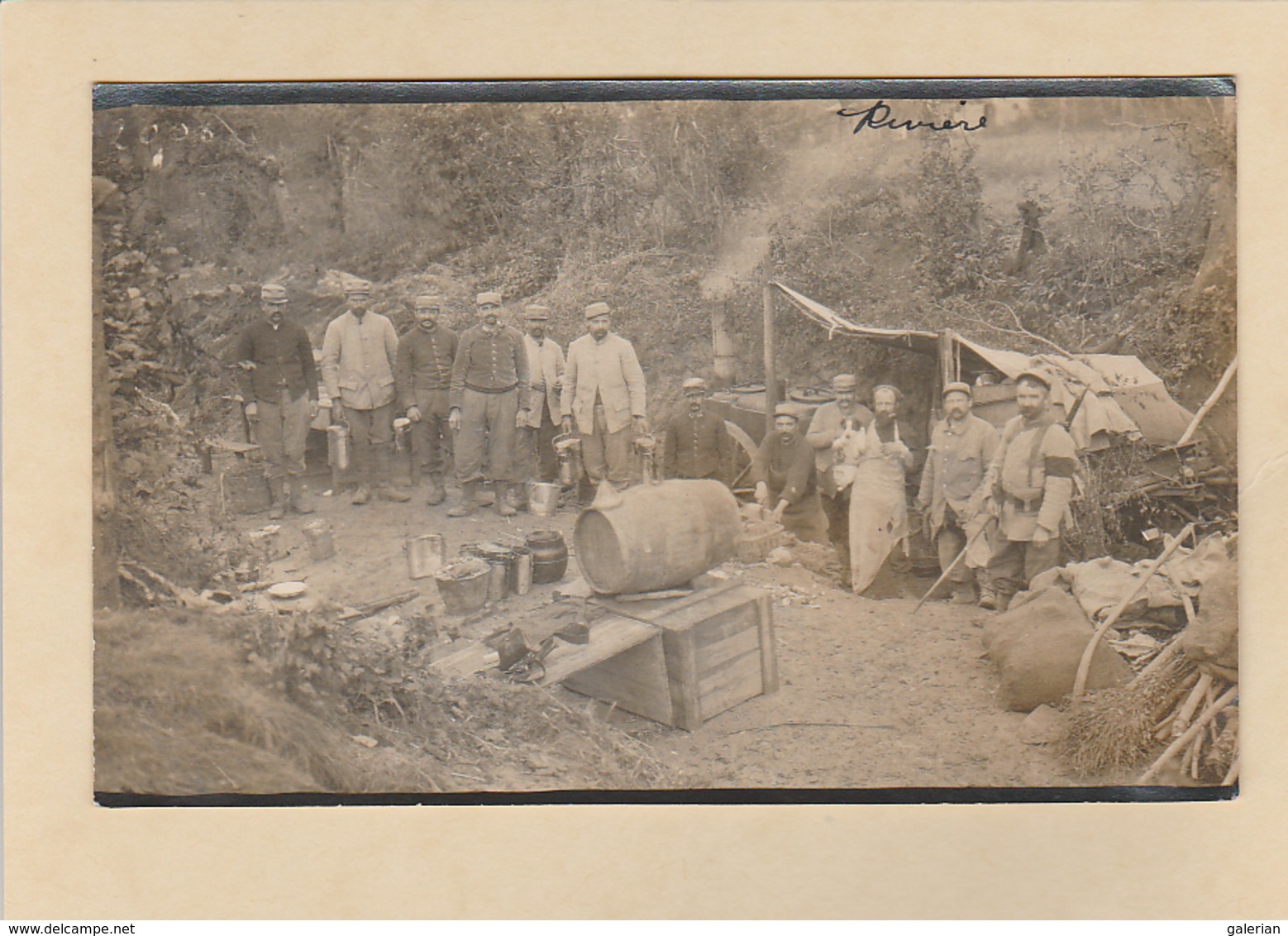 Carte Photo : Rivière. - Cuisine Ambulante, Soldats Avec La Chienne '' Sept ''. - ( Modern '' Photo '' Nantes ). - Autres & Non Classés