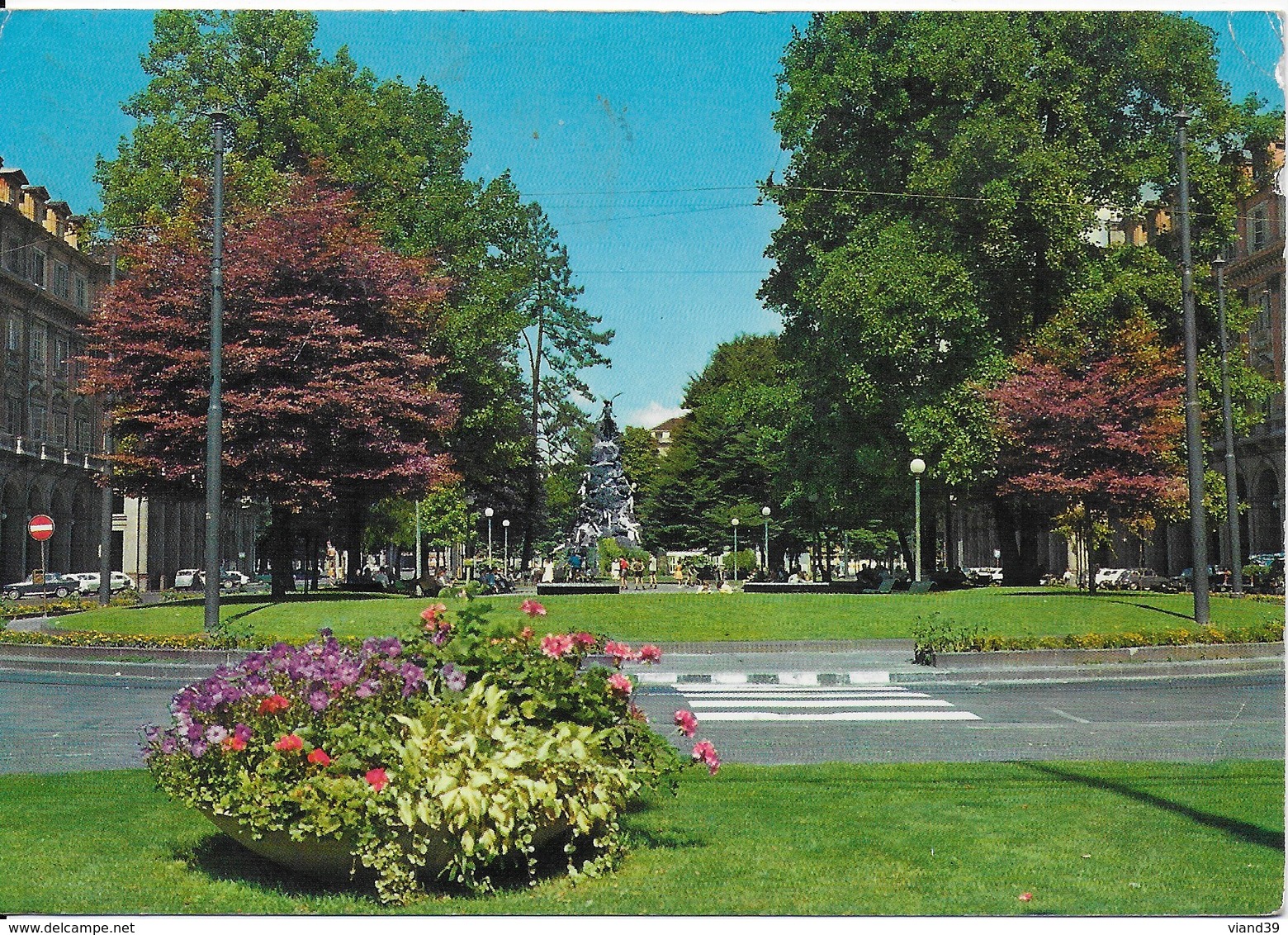 Place Statuto - Jardins Et Monument Aux Morts Pour Le Tunnel Du Fréjus - Piazze