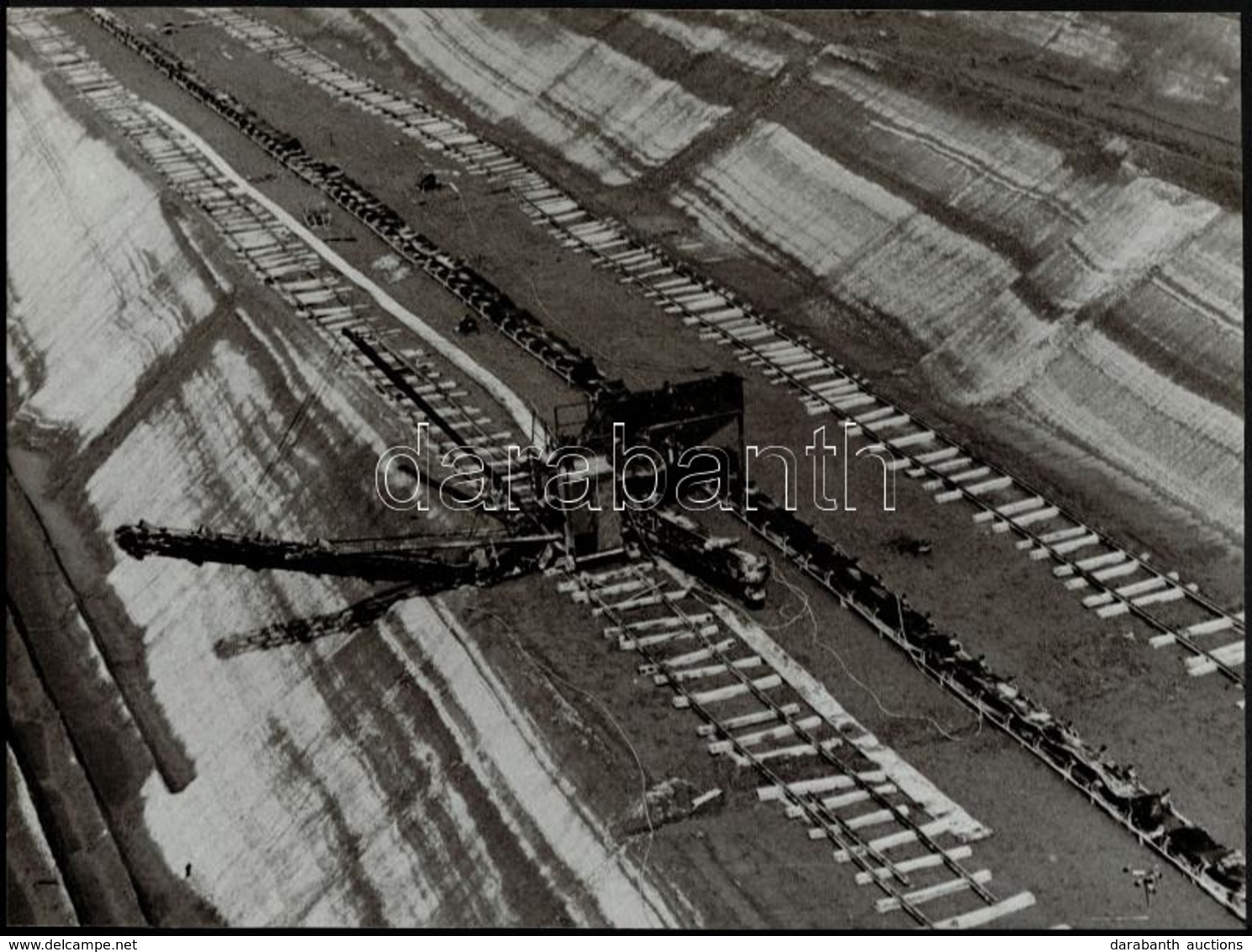 Cca 1979 Farkas László Budapesti Fotóművész Feliratozott, Vintage Fotóművészeti Alkotása (Bánya), 29x39 Cm - Autres & Non Classés