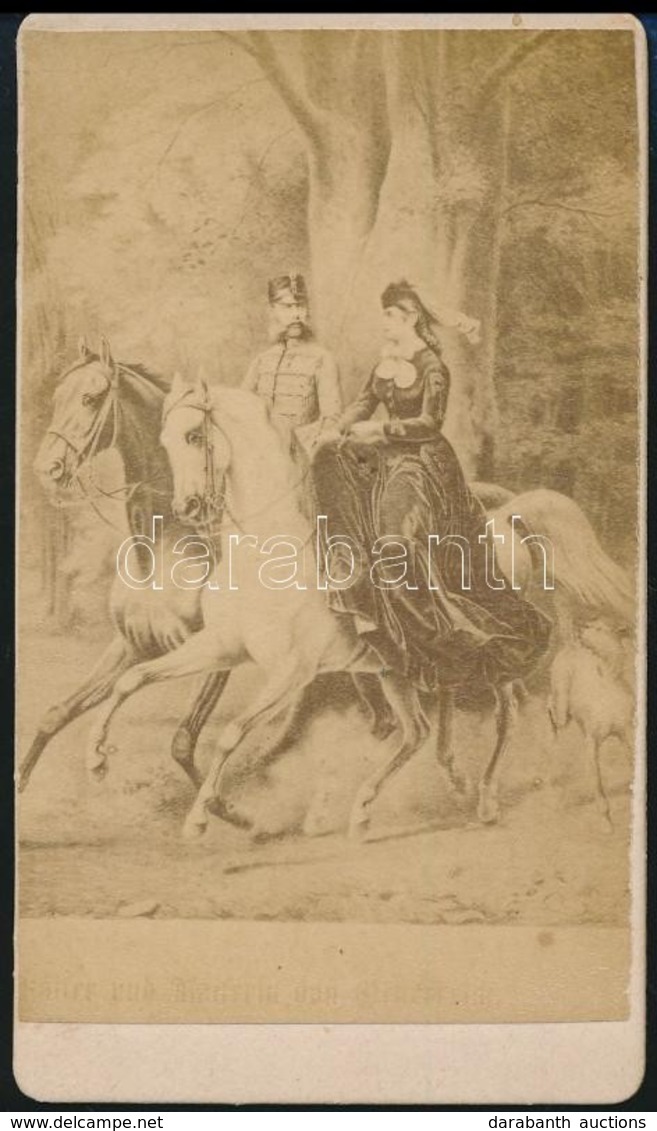 Cca 1865  Ferenc József és Erzsébet Királyné (Sisi) Lóháton, Fénynyomat, 10,5×6 Cm / Franz Joseph I Of Austria And Sisi - Altri & Non Classificati