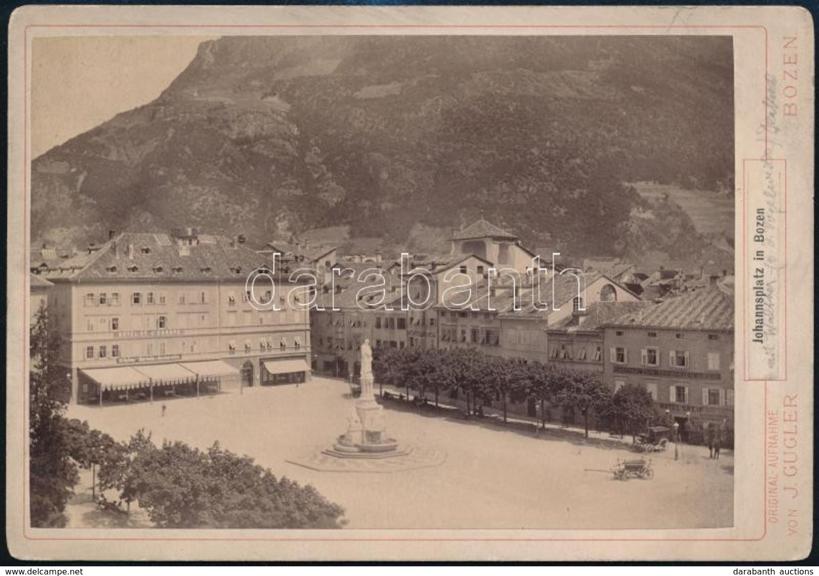 Cca 1885 Bozen (Dél-Tirol), Johannsplatz, Keményhátú Fotó J. Gugler Műterméből, Szép állapotban, 11,5×17 Cm / Bolzano (  - Autres & Non Classés