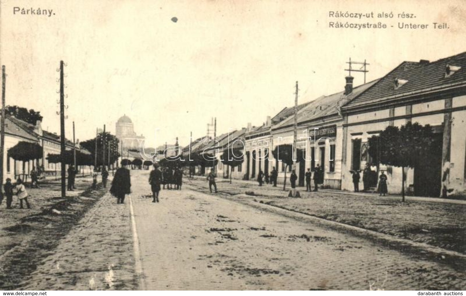 * T2/T3 Párkány, Stúrovo; Rákóczi út Alsó Része, Kereskedelmi Részvénytársaság üzlete, Cseh Légionisták / Street View Wi - Ohne Zuordnung