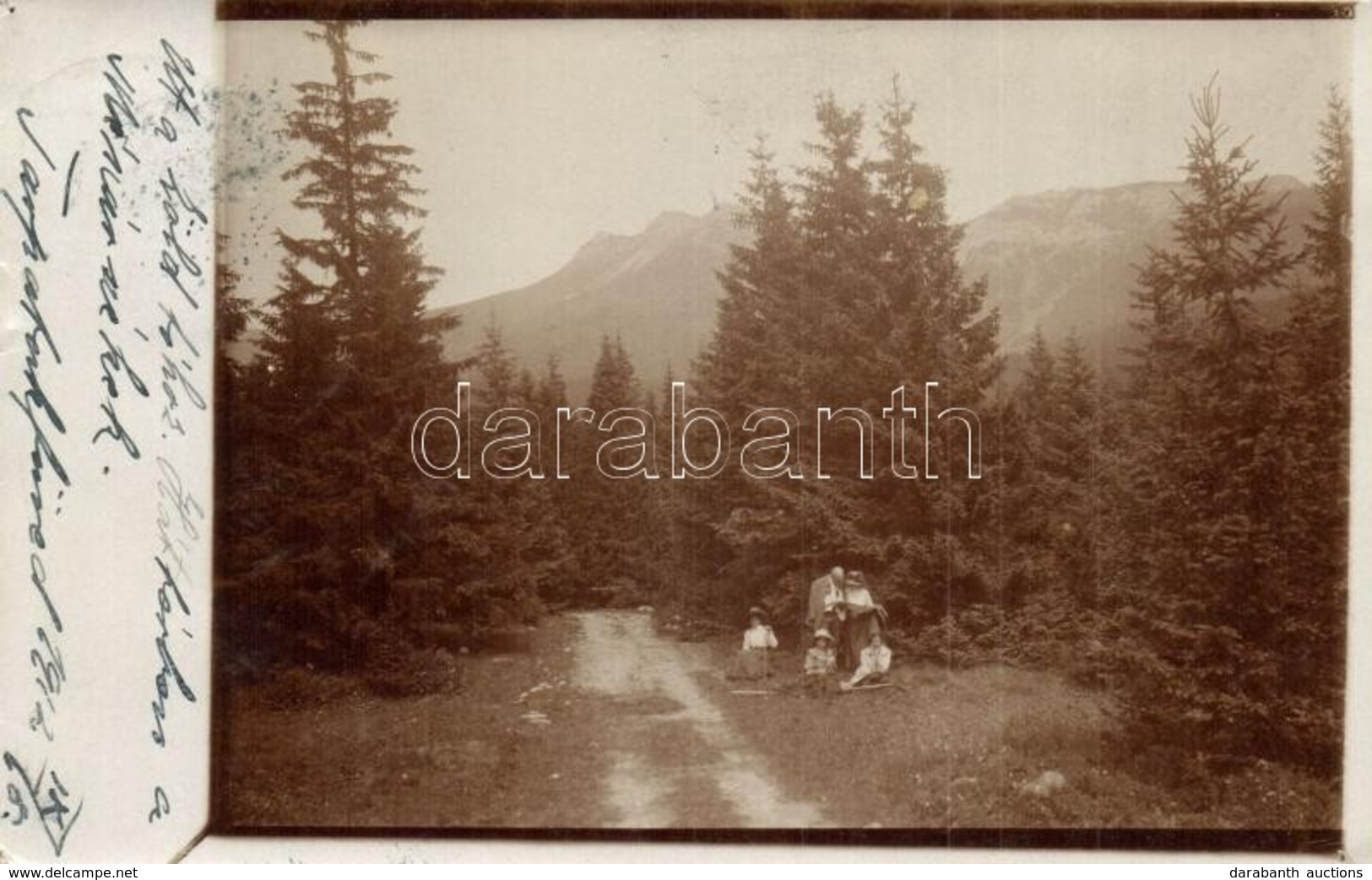 T3 1912 Tátra, Tatry; Tarpatakfüred Túrázókkal / Studenovodské Kúpele, Hikers. Photo (apró Lyukak / Tiny Holes) - Ohne Zuordnung