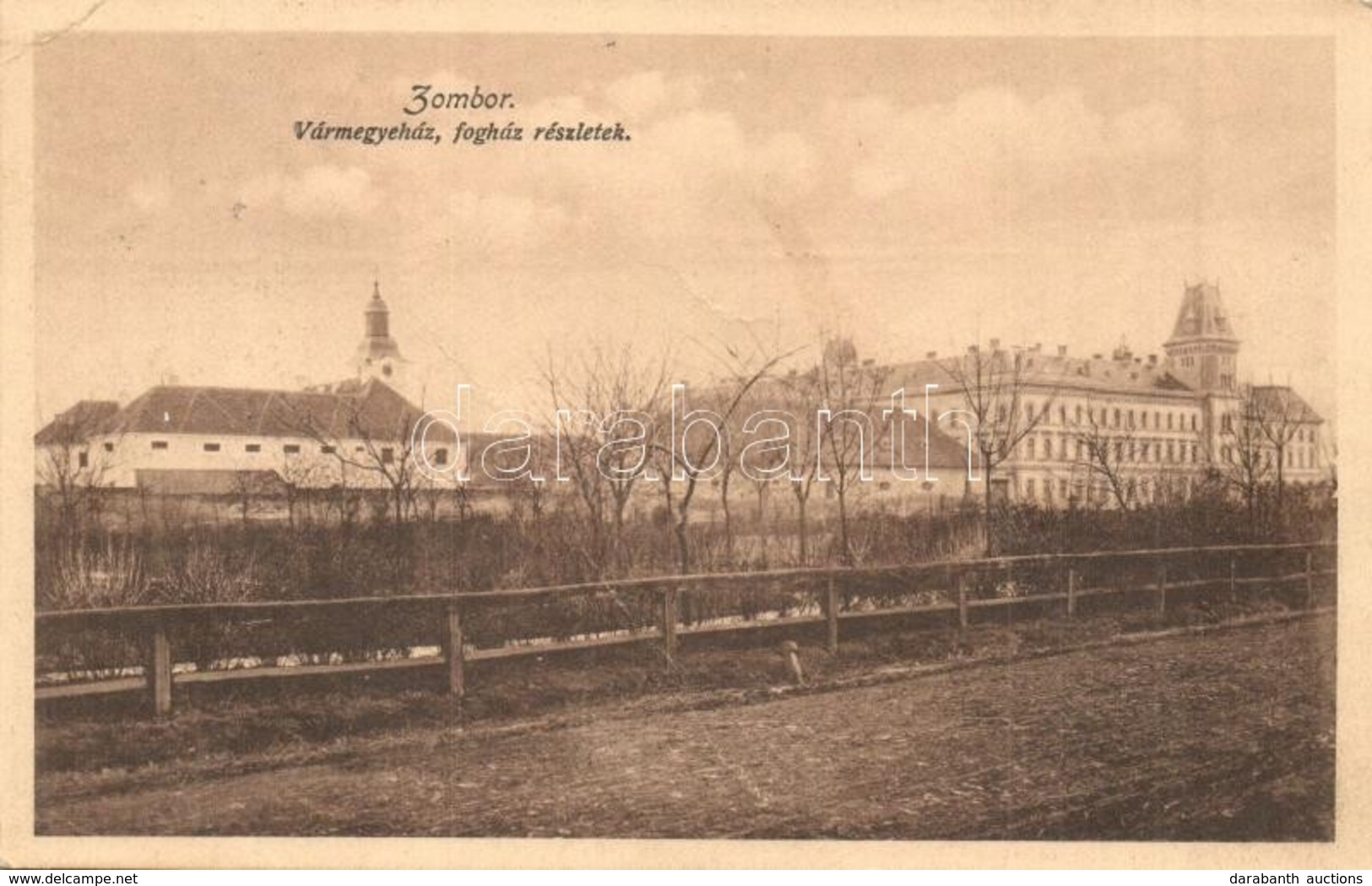 T3 Zombor, Sombor; Vármegyeház és Fogház, Templom / County Hall And Prison, Church (fa) - Ohne Zuordnung