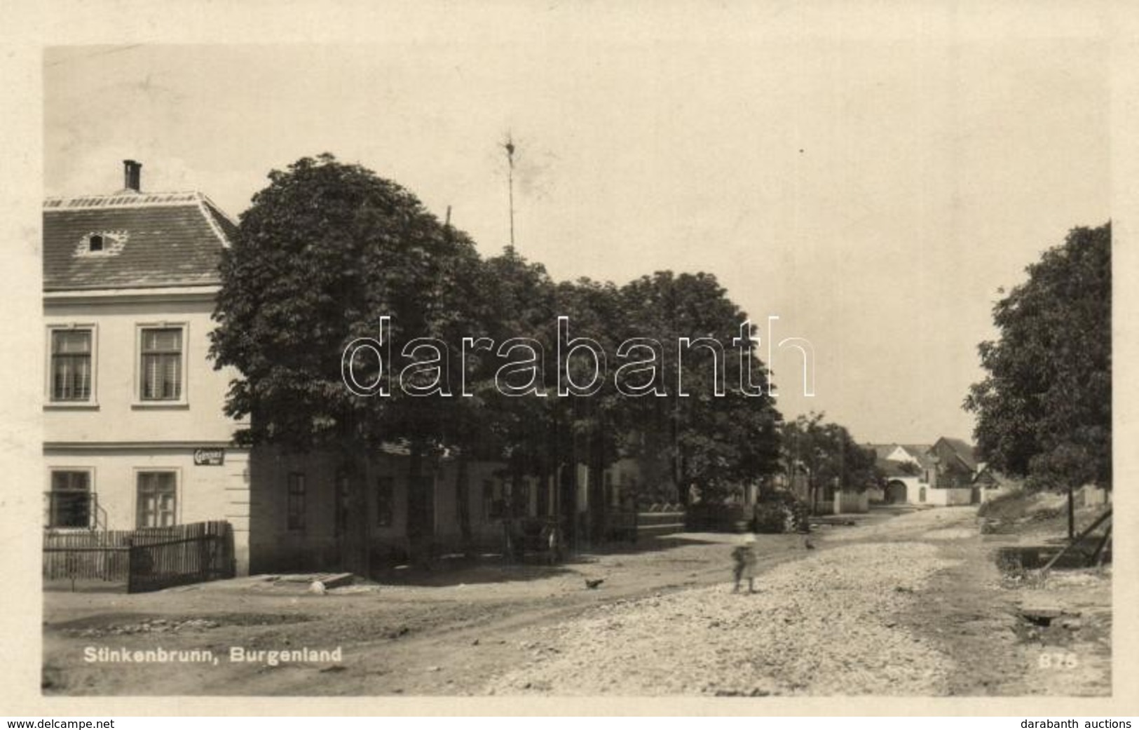 T1/T2 Büdöskút, Steinbrunn, Stinkenbrunn; Utcakép, Gösser Söröző / Strasse Mit Bierhalle / Street View With Beer Hall - Non Classés