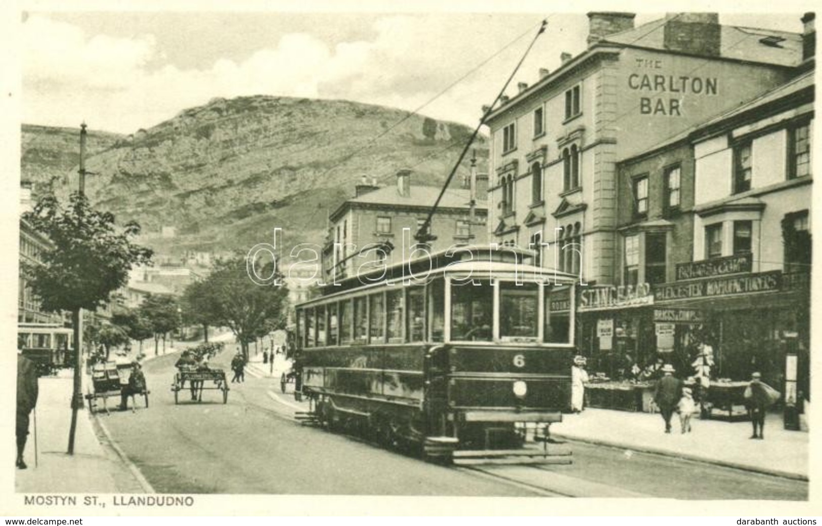 ** T1 Llandudno, Mostyn Street, The Carlton Bar, Briggs & Comp. Leicester Manufacturers, Stangg F. & Co., Trams - Ohne Zuordnung