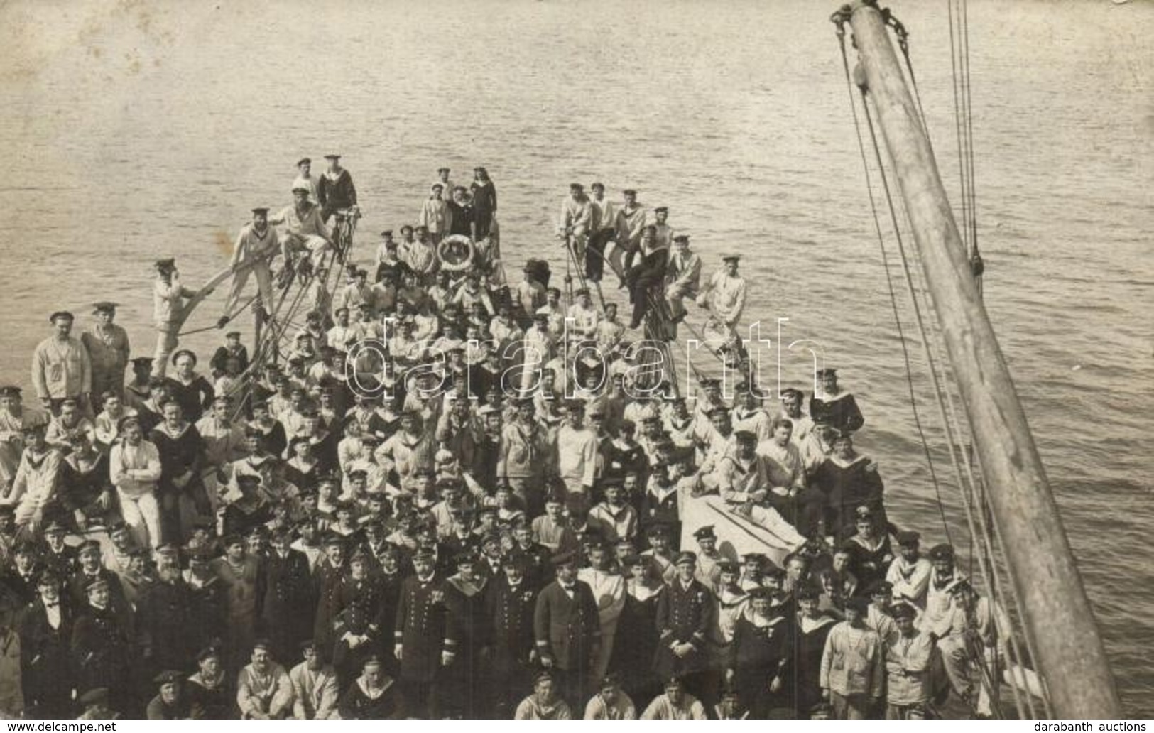 T2 1915 SMS Helgoland Osztrák-Magyar Haditengerészet Gyorscirkáló Tisztjei, Legénysége, Matrózok Csoportképe / K.u.K. Kr - Non Classés