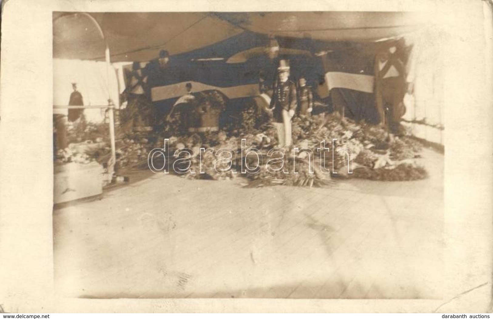 * T2/T3 1914 Temetés Az SMS Admiral Spaun Gyorscirkálón; Osztrák-Magyar Haditengerészet / WWI Funeral At SMS Admiral Spa - Ohne Zuordnung