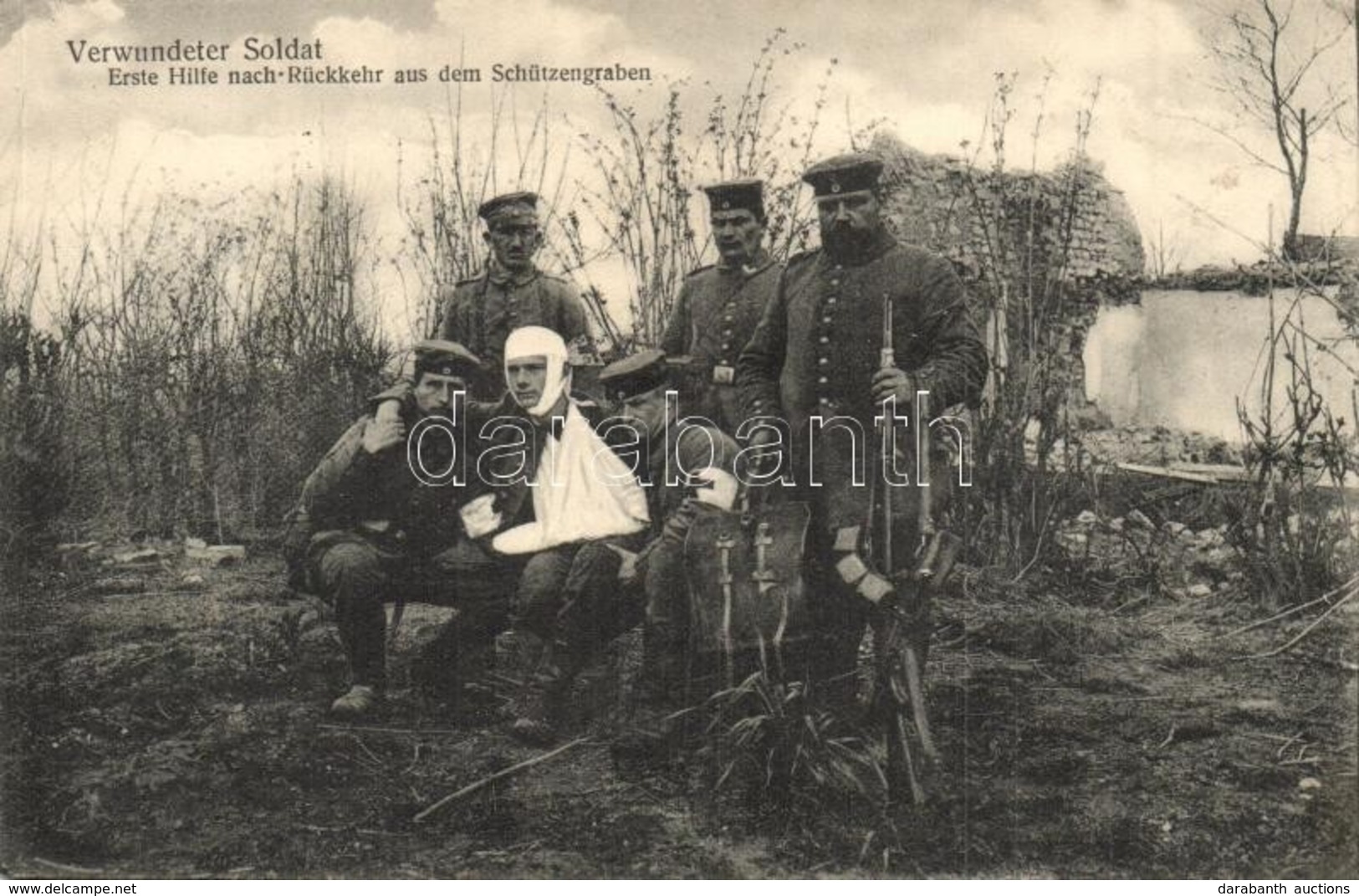 T2/T3 1915 Verwundeter Soldat, Erste Hilfe Nach Rückkehr Aus Dem Schützengraben / WWI German Military, Wounded Soldier,  - Non Classés