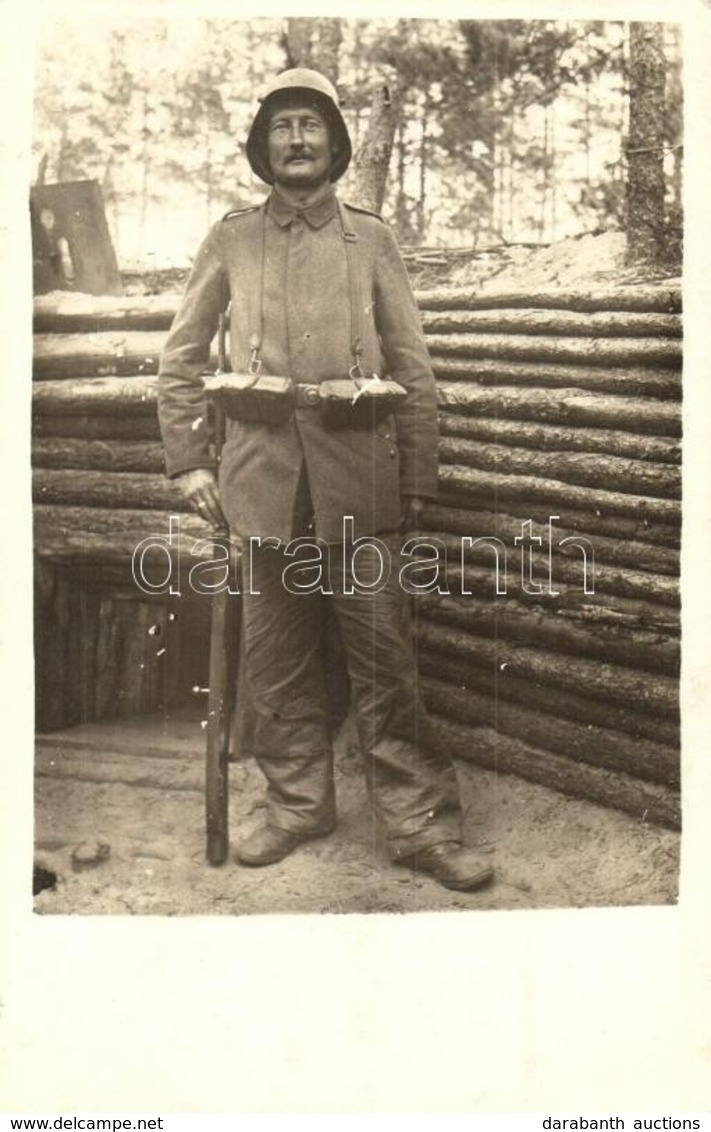 T2 1917 WWI German Military, Soldierwith Grenade Belt. Photo + S.B. 5. Komp. I.R. 420. - Ohne Zuordnung